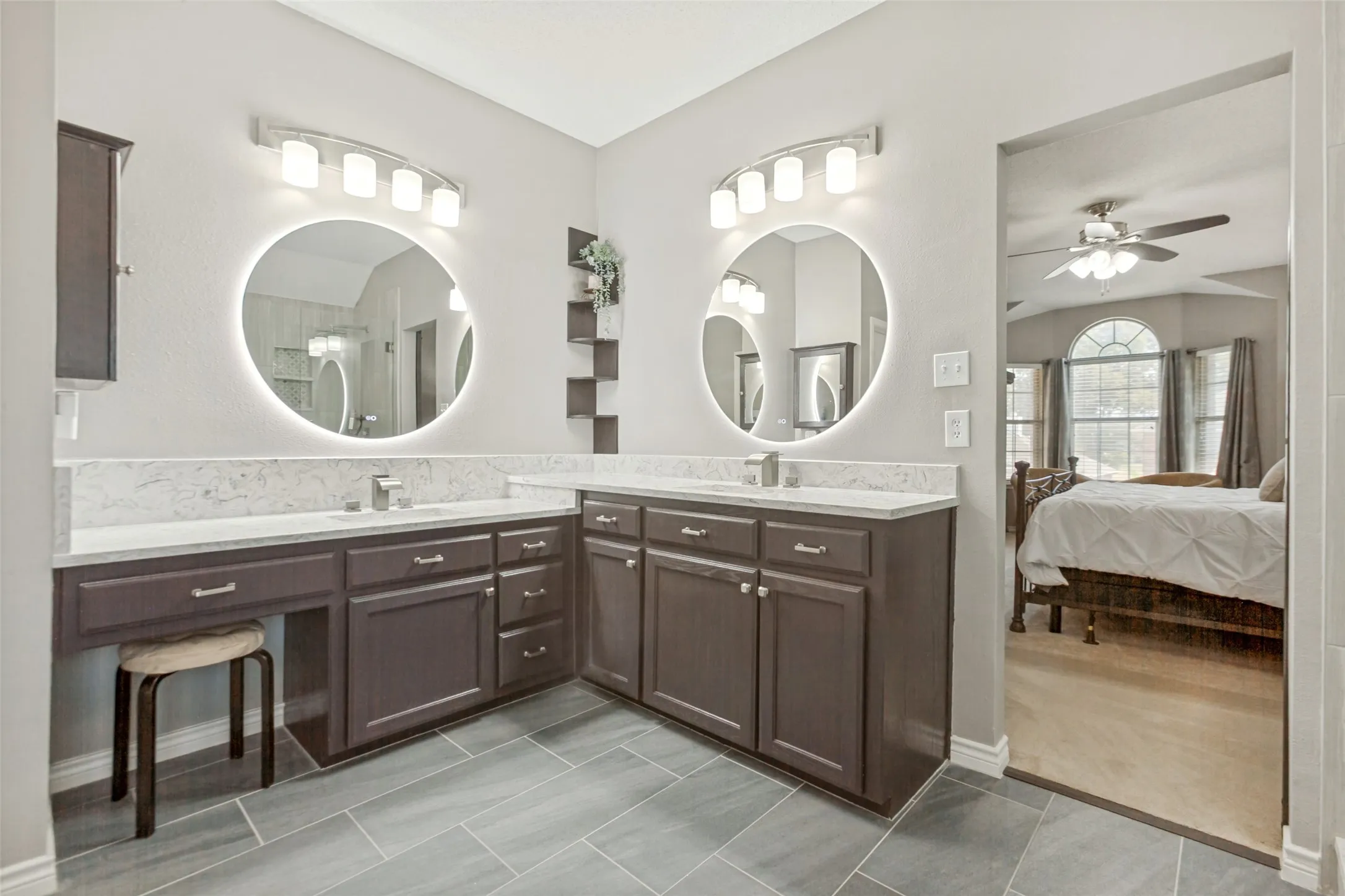 Single Family Residence For Sale in Dallas County , 425 Baltusrol Circle, Garland, Texas 75044, 4 Bedroom, 3 Bathroom, 2 Garage spaces, 2,824 Sqft, built in 1997, mls#21383552, Real Estate Agent in Garland, Homes For Sale in Dallas county, Homes For Sale in Garland, Realtor in Garland Texas, Real Estate Brokerage Independent Realty Texas, Luminita Cordes Realtor