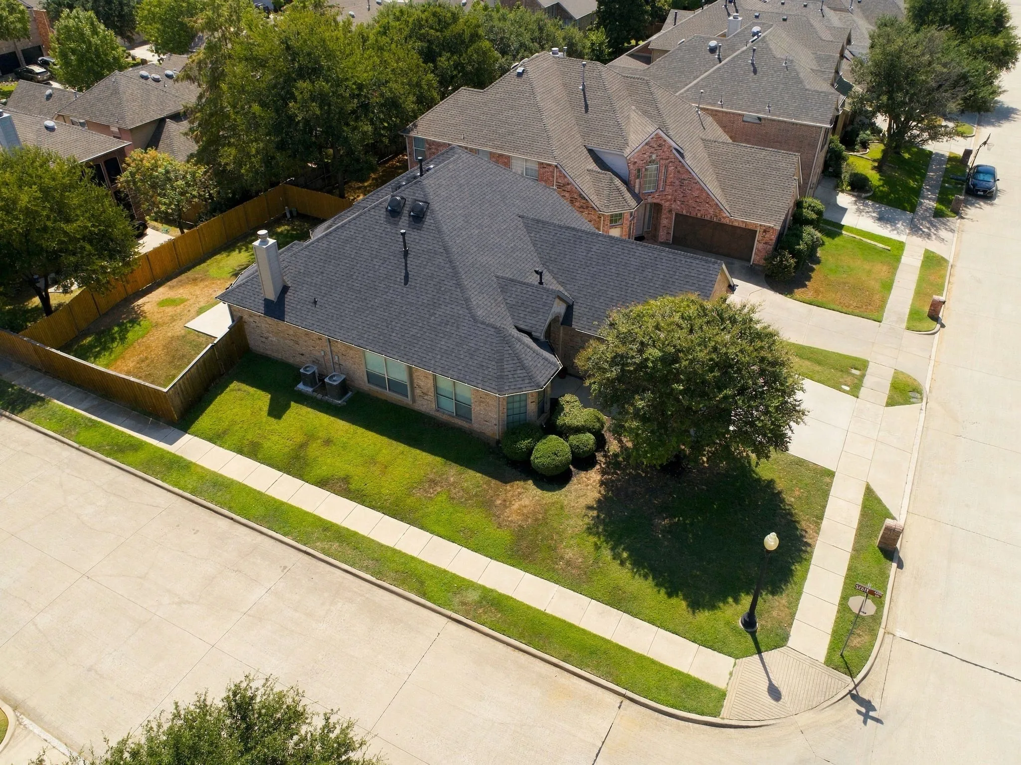 Single Family Residence For Sale in Denton County , 3628 Andrea Drive, Flower Mound, Texas 75022, 4 Bedroom, 3 Bathroom, 2 Garage spaces, 2,424 Sqft, built in 2004, mls#21381204, Real Estate Agent in Flower Mound, Homes For Sale in Denton county, Homes For Sale in Flower Mound, Realtor in Flower Mound Texas, Real Estate Brokerage Independent Realty Texas, Luminita Cordes Realtor
