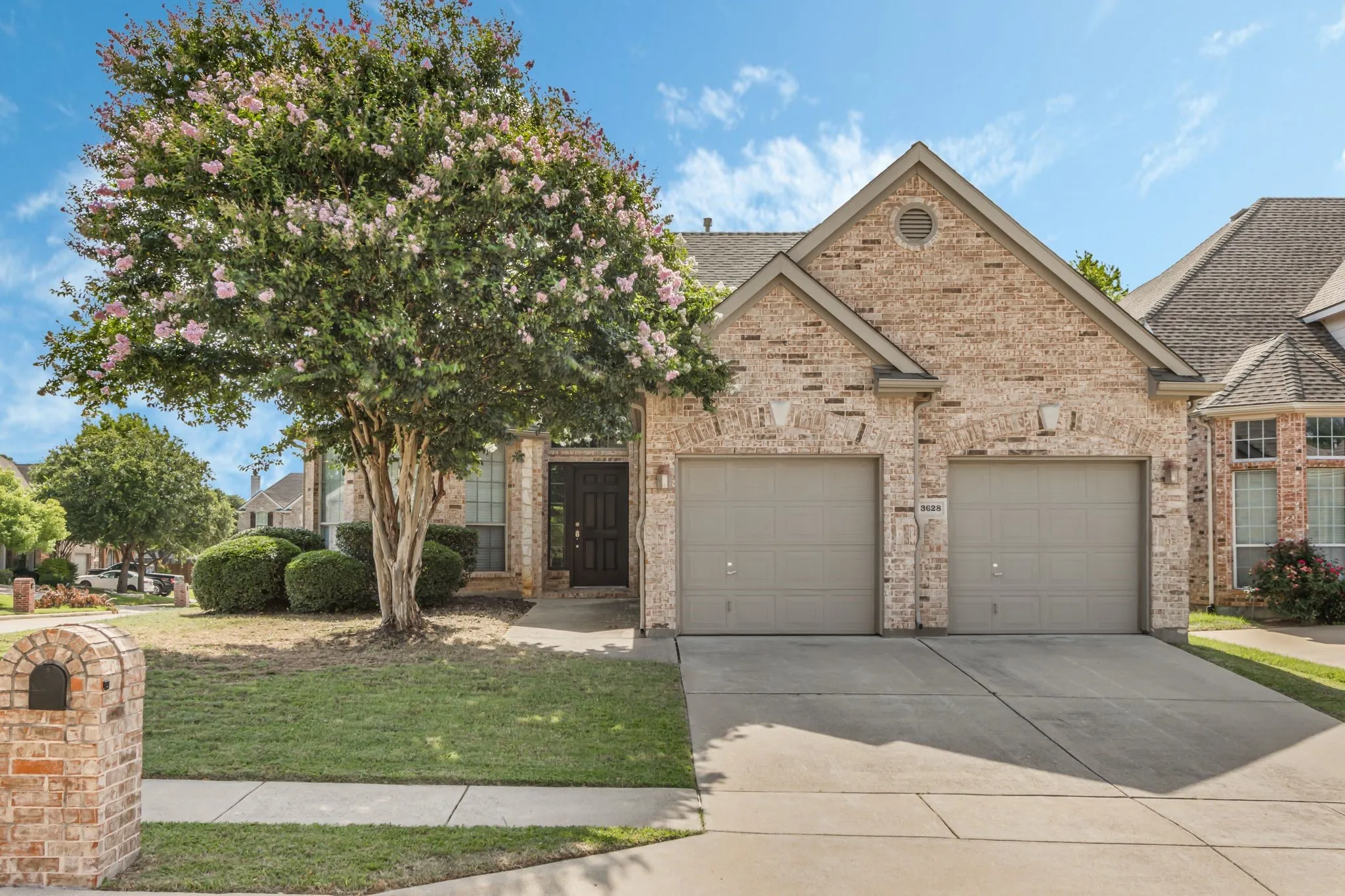Single Family Residence For Sale in Denton County , 3628 Andrea Drive, Flower Mound, Texas 75022, 4 Bedroom, 3 Bathroom, 2 Garage spaces, 2,424 Sqft, built in 2004, mls#21381204, Real Estate Agent in Flower Mound, Homes For Sale in Denton county, Homes For Sale in Flower Mound, Realtor in Flower Mound Texas, Real Estate Brokerage Independent Realty Texas, Luminita Cordes Realtor