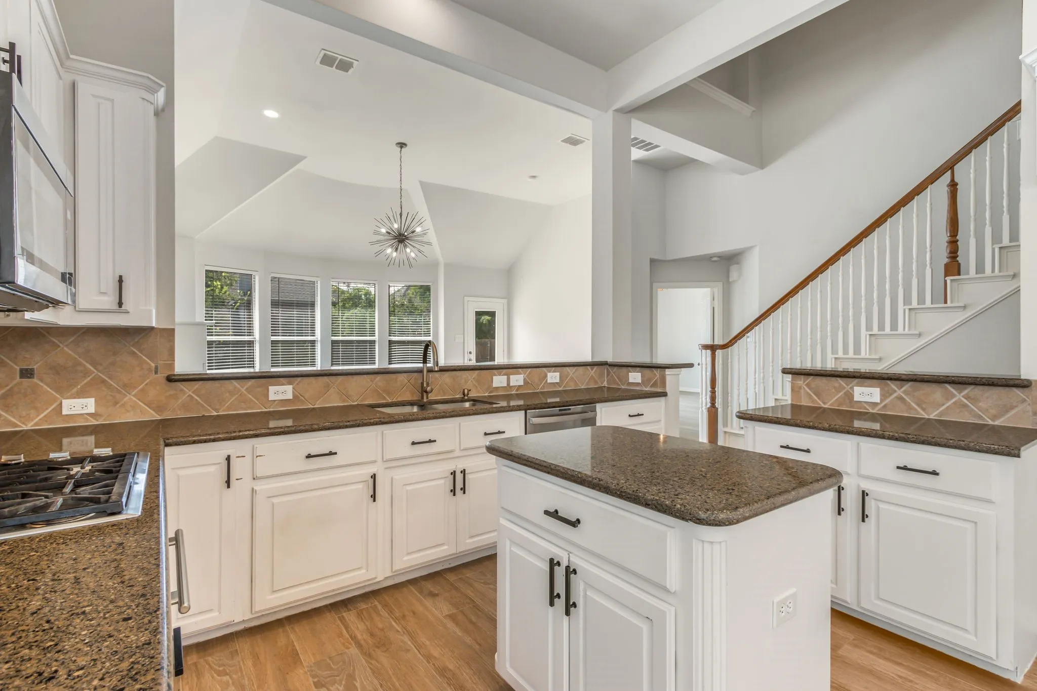 Single Family Residence For Sale in Denton County , 3628 Andrea Drive, Flower Mound, Texas 75022, 4 Bedroom, 3 Bathroom, 2 Garage spaces, 2,424 Sqft, built in 2004, mls#21381204, Real Estate Agent in Flower Mound, Homes For Sale in Denton county, Homes For Sale in Flower Mound, Realtor in Flower Mound Texas, Real Estate Brokerage Independent Realty Texas, Luminita Cordes Realtor
