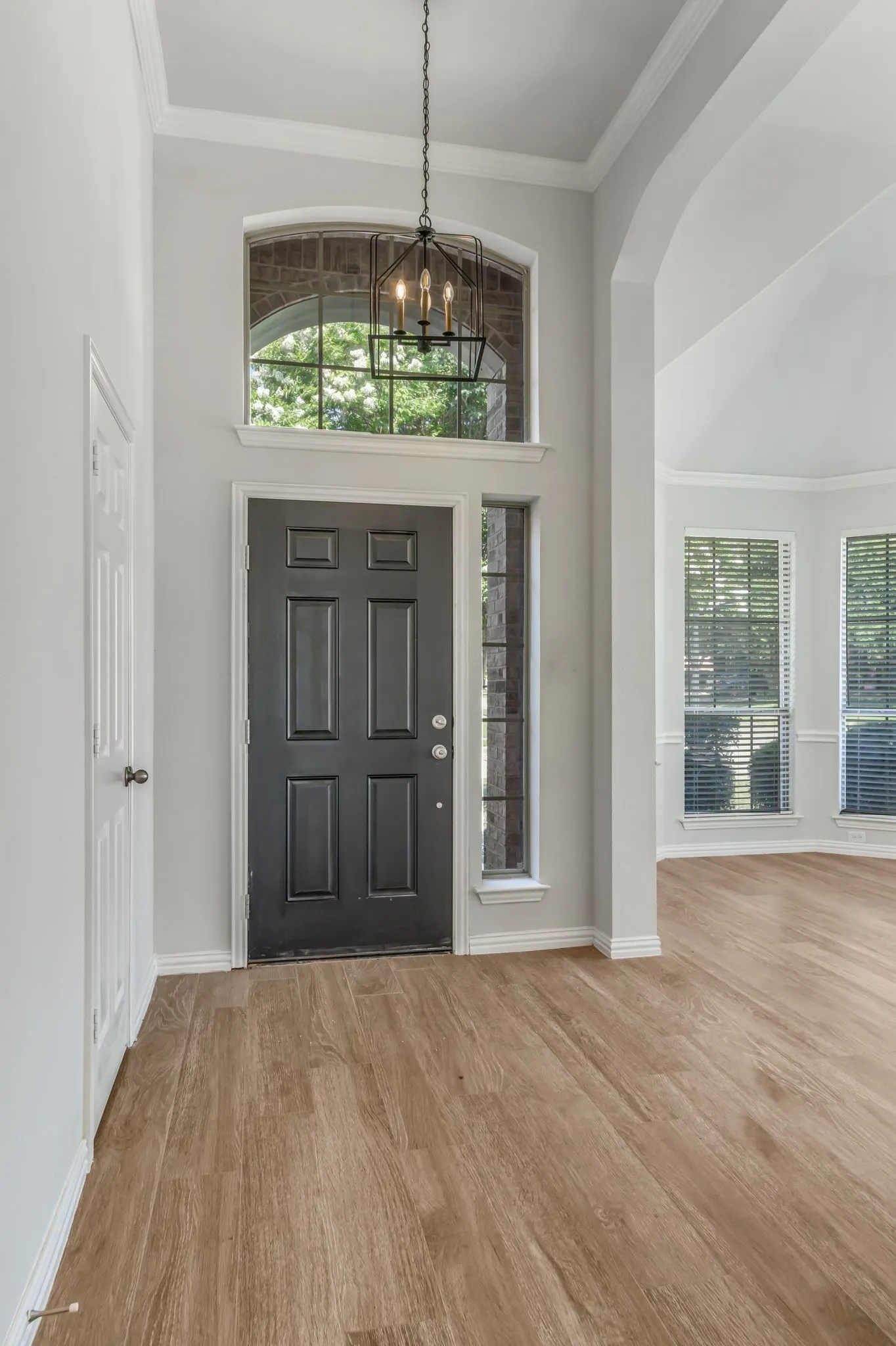 Single Family Residence For Sale in Denton County , 3628 Andrea Drive, Flower Mound, Texas 75022, 4 Bedroom, 3 Bathroom, 2 Garage spaces, 2,424 Sqft, built in 2004, mls#21381204, Real Estate Agent in Flower Mound, Homes For Sale in Denton county, Homes For Sale in Flower Mound, Realtor in Flower Mound Texas, Real Estate Brokerage Independent Realty Texas, Luminita Cordes Realtor