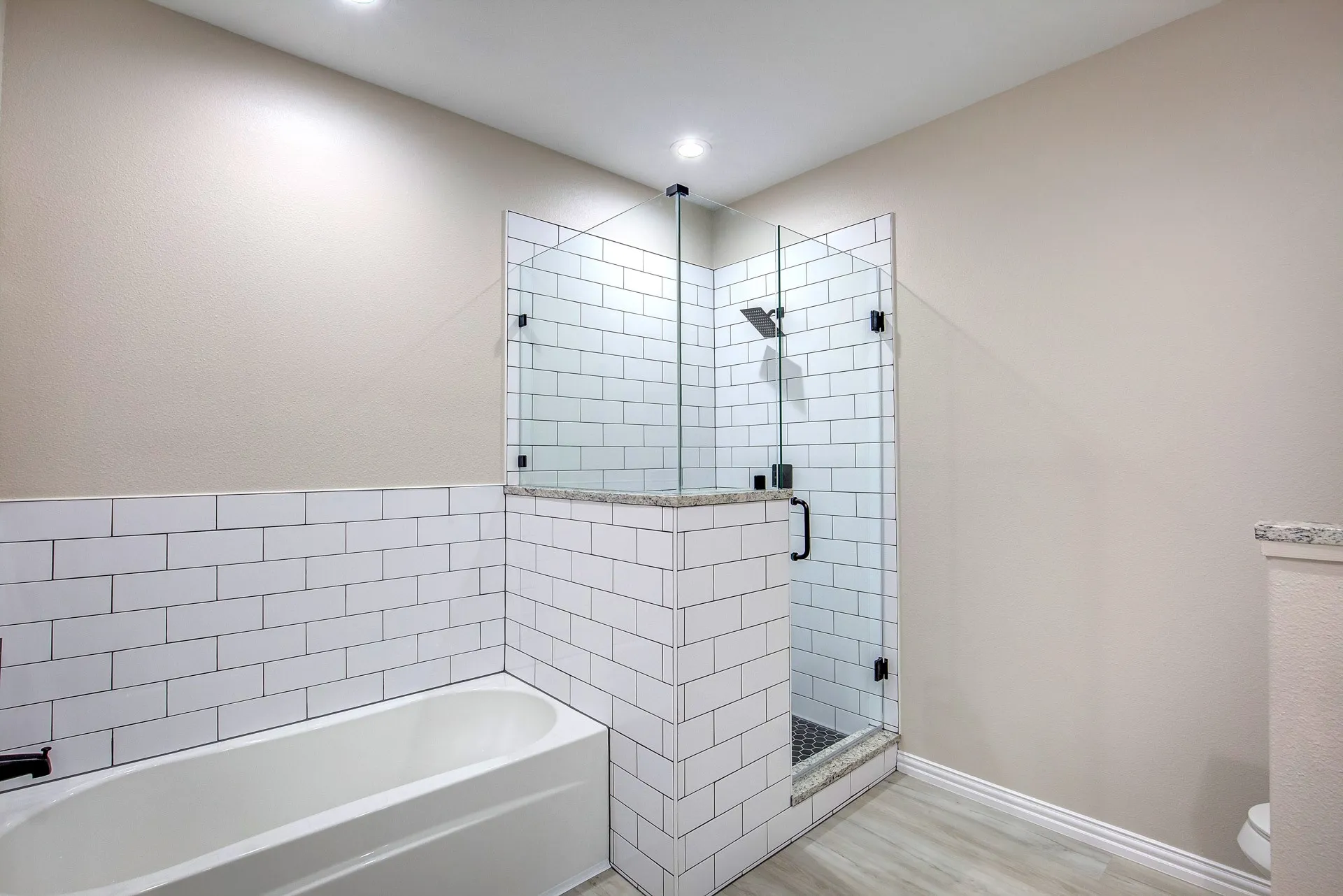 Single Family Residence For Rent in Tarrant County , 5116 Bonnell Avenue, Fort Worth, Texas 76107, 3 Bedroom, 2 Bathroom, 2 Garage spaces, 1,700 Sqft, built in 2022, mls#21383559, Real Estate Agent in Fort Worth, Homes For Rent in Tarrant county, Homes For Rent in Fort Worth, Realtor in Fort Worth Texas, Real Estate Brokerage Independent Realty Texas, Luminita Cordes Realtor