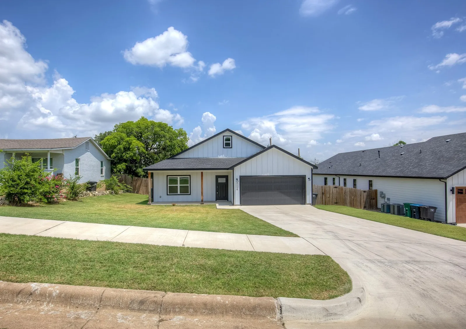 Single Family Residence For Rent in Tarrant County , 5116 Bonnell Avenue, Fort Worth, Texas 76107, 3 Bedroom, 2 Bathroom, 2 Garage spaces, 1,700 Sqft, built in 2022, mls#21383559, Real Estate Agent in Fort Worth, Homes For Rent in Tarrant county, Homes For Rent in Fort Worth, Realtor in Fort Worth Texas, Real Estate Brokerage Independent Realty Texas, Luminita Cordes Realtor