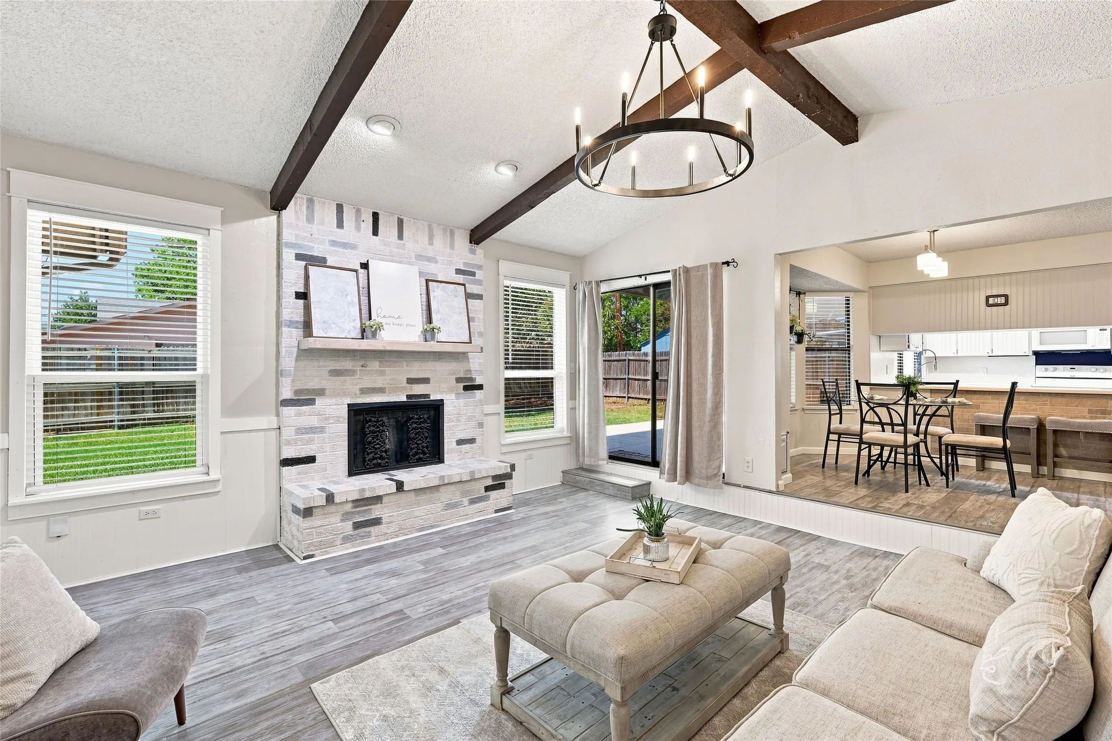 Single Family Residence For Sale in Tarrant County , 3113 Mossy Oak Lane, Bedford, Texas 76021, 3 Bedroom, 2 Bathroom, 2 Garage spaces, 1,719 Sqft, built in 1981, mls#21361748, Real Estate Agent in Bedford, Homes For Sale in Tarrant county, Homes For Sale in Bedford, Realtor in Bedford Texas, Real Estate Brokerage Independent Realty Texas, Luminita Cordes Realtor