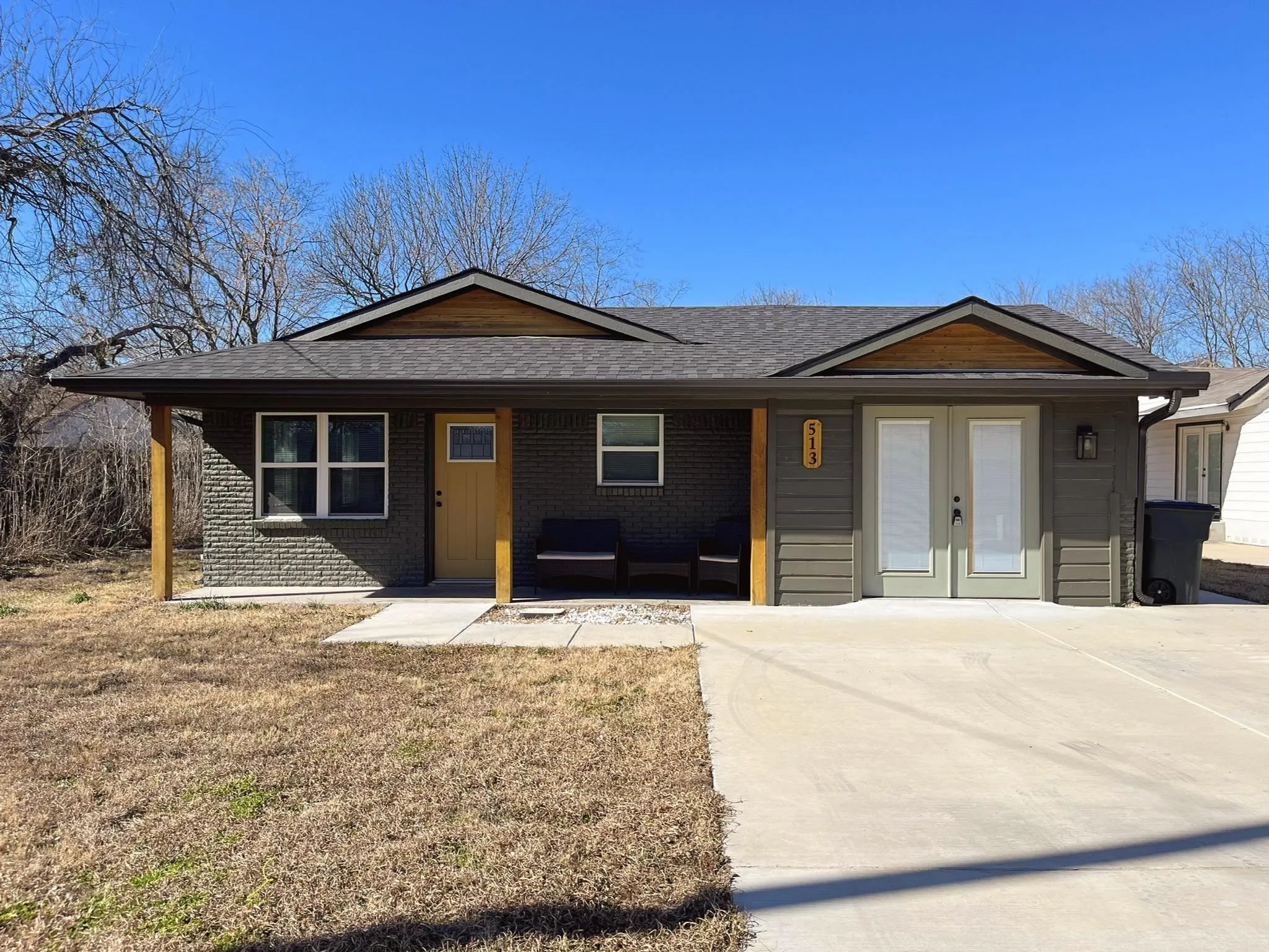 Single Family Residence For Rent in Kaufman County , 513 Burgett Street, Forney, Texas 75126, 2 Bedroom, 1 Bathroom, Garage spaces, 1,056 Sqft, built in 1970, mls#21383563, Real Estate Agent in Forney, Homes For Rent in Kaufman county, Homes For Rent in Forney, Realtor in Forney Texas, Real Estate Brokerage Independent Realty Texas, Luminita Cordes Realtor