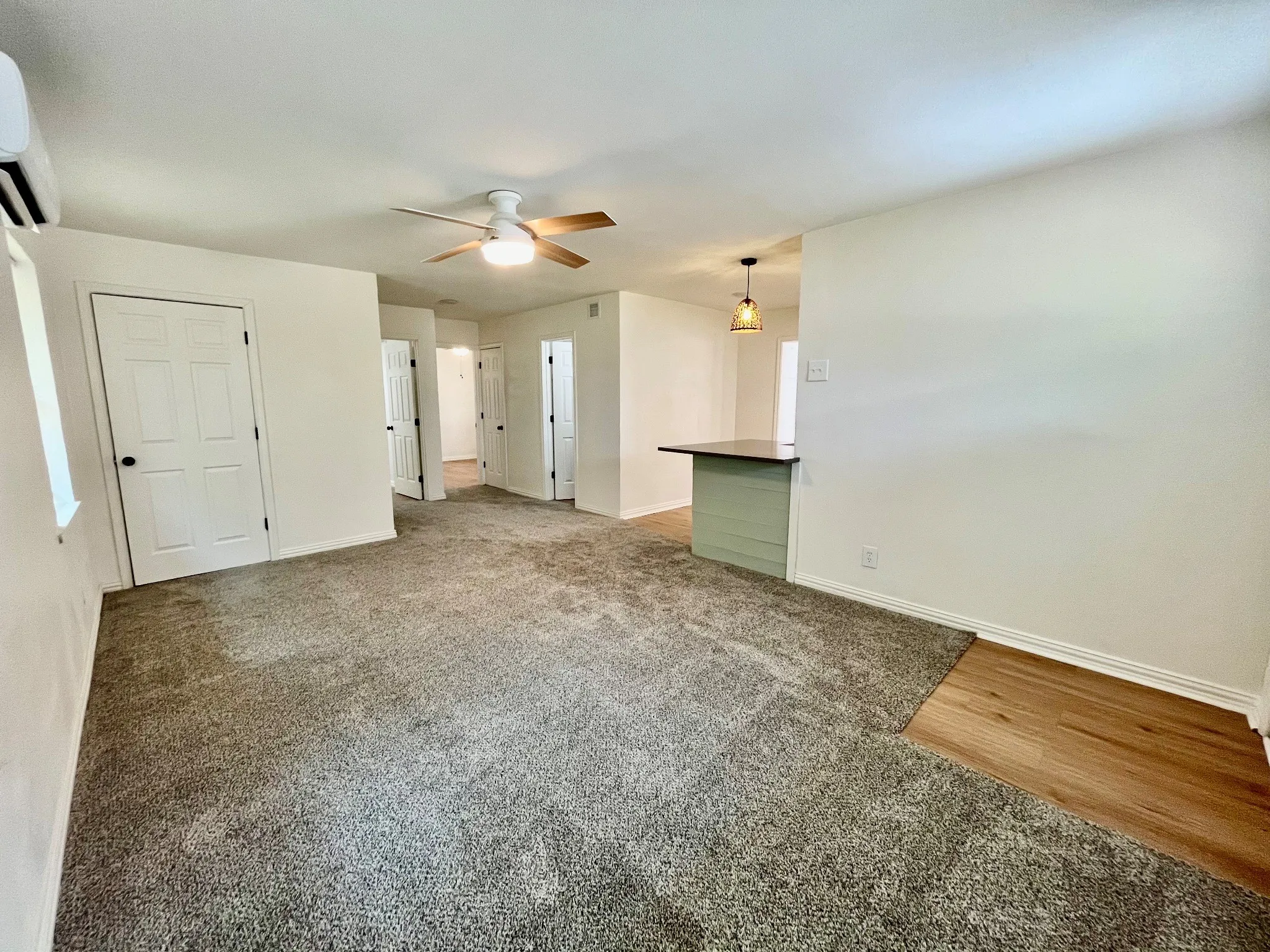 Single Family Residence For Rent in Kaufman County , 513 Burgett Street, Forney, Texas 75126, 2 Bedroom, 1 Bathroom, Garage spaces, 1,056 Sqft, built in 1970, mls#21383563, Real Estate Agent in Forney, Homes For Rent in Kaufman county, Homes For Rent in Forney, Realtor in Forney Texas, Real Estate Brokerage Independent Realty Texas, Luminita Cordes Realtor