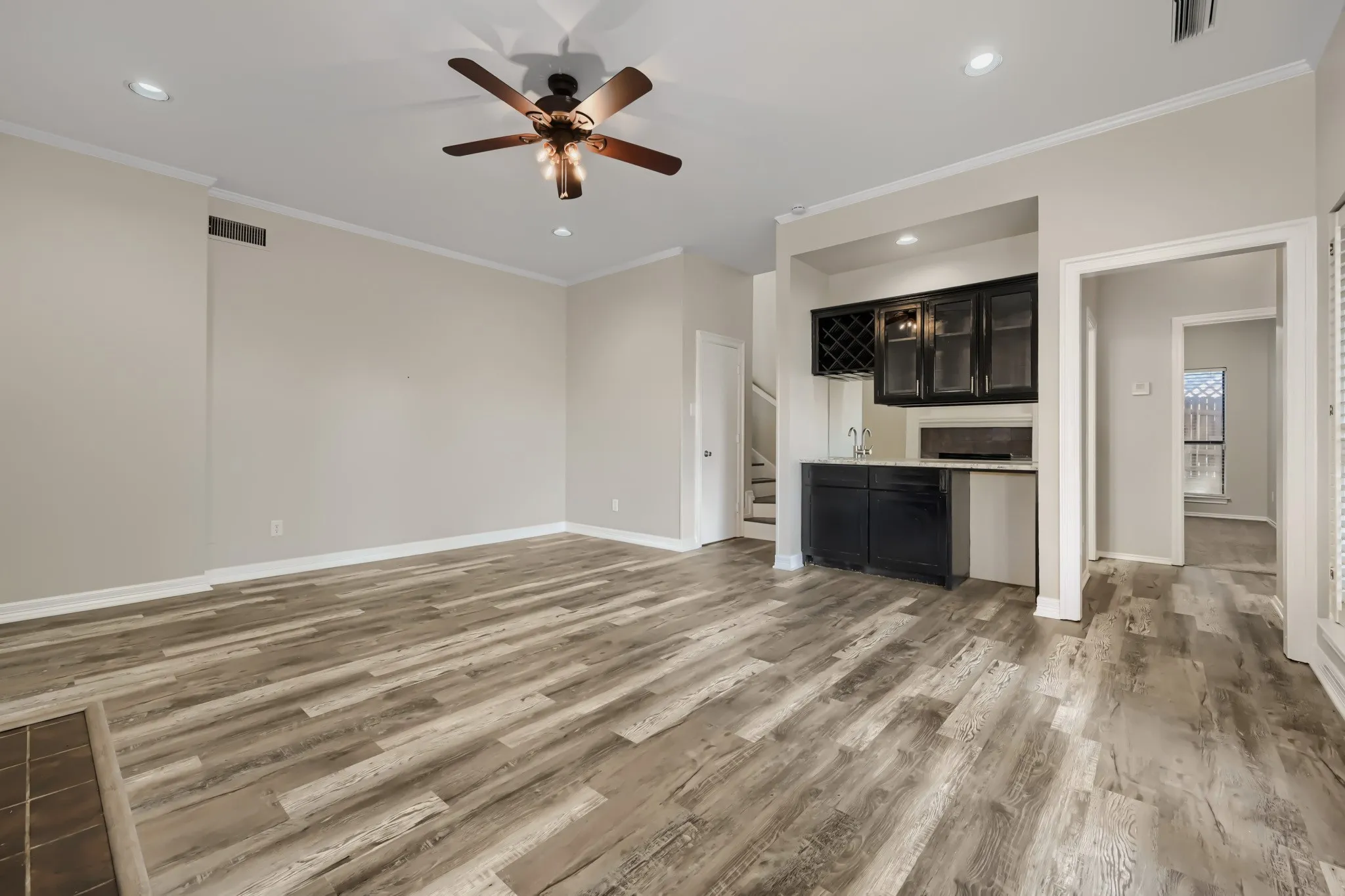 Single Family Residence For Sale in Dallas County , 100 Coventry Court, Irving, Texas 75061, 3 Bedroom, 3 Bathroom, 2 Garage spaces, 2,429 Sqft, built in 1986, mls#21261756, Real Estate Agent in Irving, Homes For Sale in Dallas county, Homes For Sale in Irving, Realtor in Irving Texas, Real Estate Brokerage Independent Realty Texas, Luminita Cordes Realtor