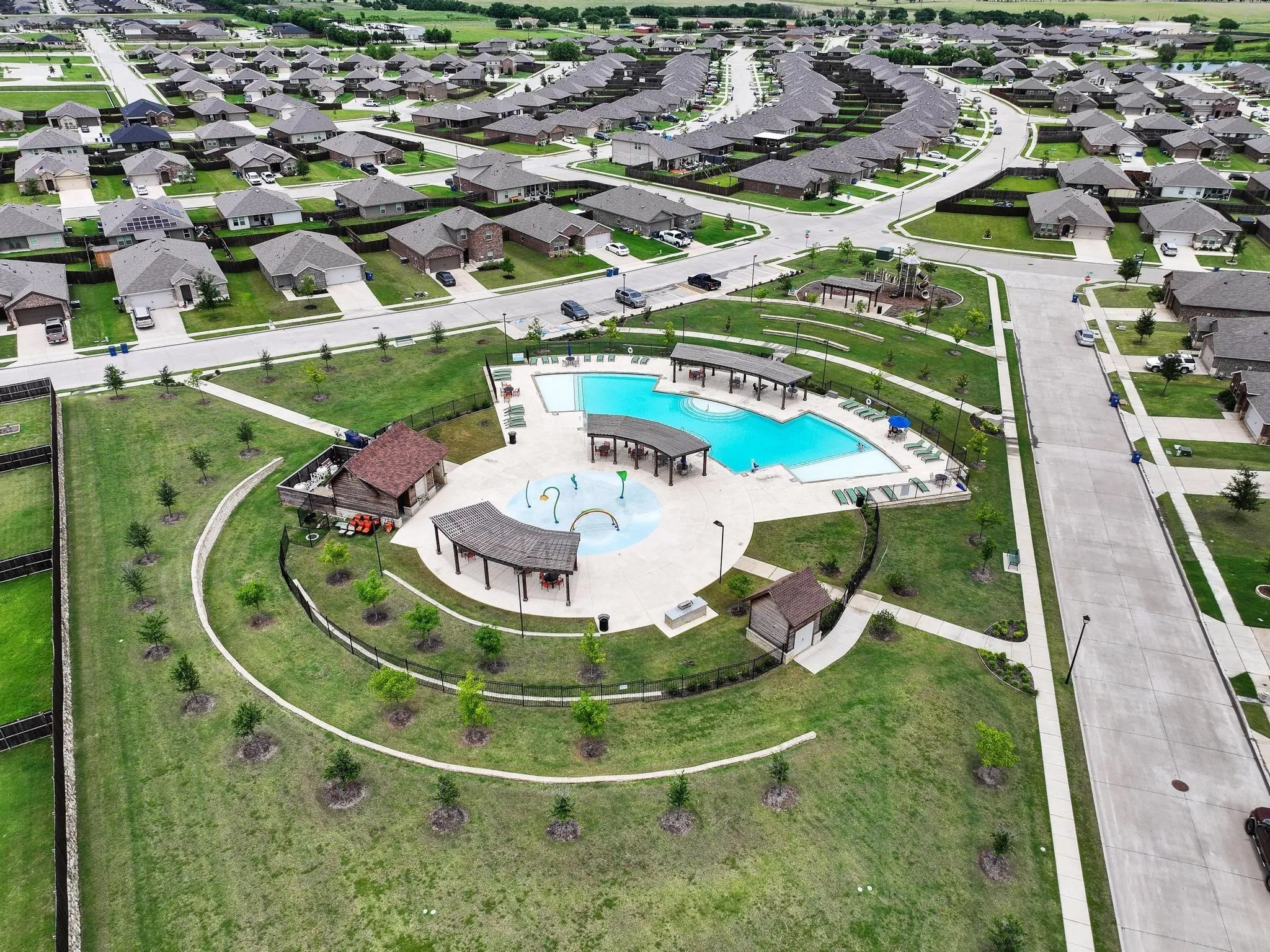 Single Family Residence For Sale in Hunt County , 2205 Feeder Way, Royse City, Texas 75189, 3 Bedroom, 2 Bathroom, 2 Garage spaces, 1,409 Sqft, built in 2023, mls#21383245, Real Estate Agent in Royse City, Homes For Sale in Hunt county, Homes For Sale in Royse City, Realtor in Royse City Texas, Real Estate Brokerage Independent Realty Texas, Luminita Cordes Realtor