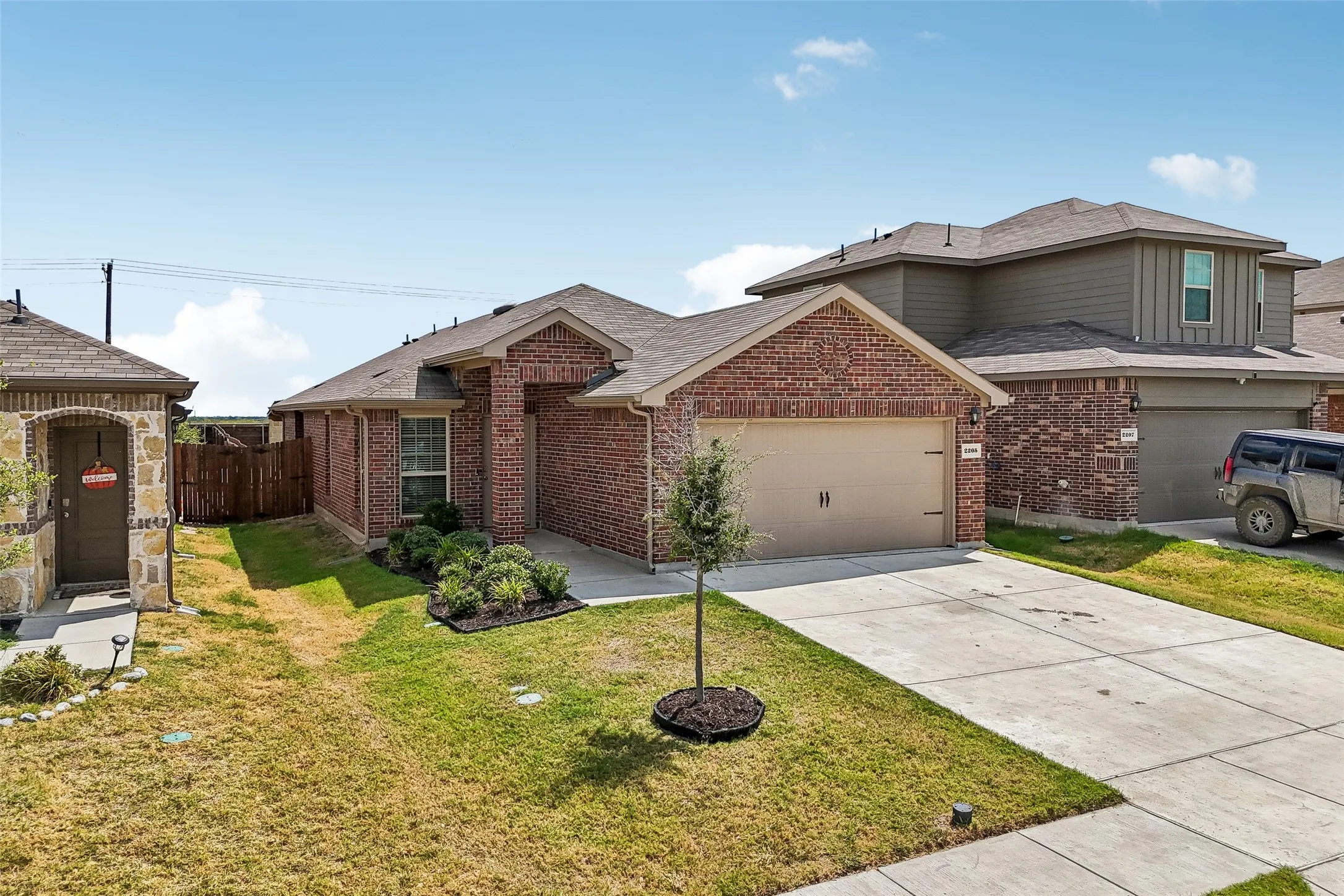 Single Family Residence For Sale in Hunt County , 2205 Feeder Way, Royse City, Texas 75189, 3 Bedroom, 2 Bathroom, 2 Garage spaces, 1,409 Sqft, built in 2023, mls#21383245, Real Estate Agent in Royse City, Homes For Sale in Hunt county, Homes For Sale in Royse City, Realtor in Royse City Texas, Real Estate Brokerage Independent Realty Texas, Luminita Cordes Realtor