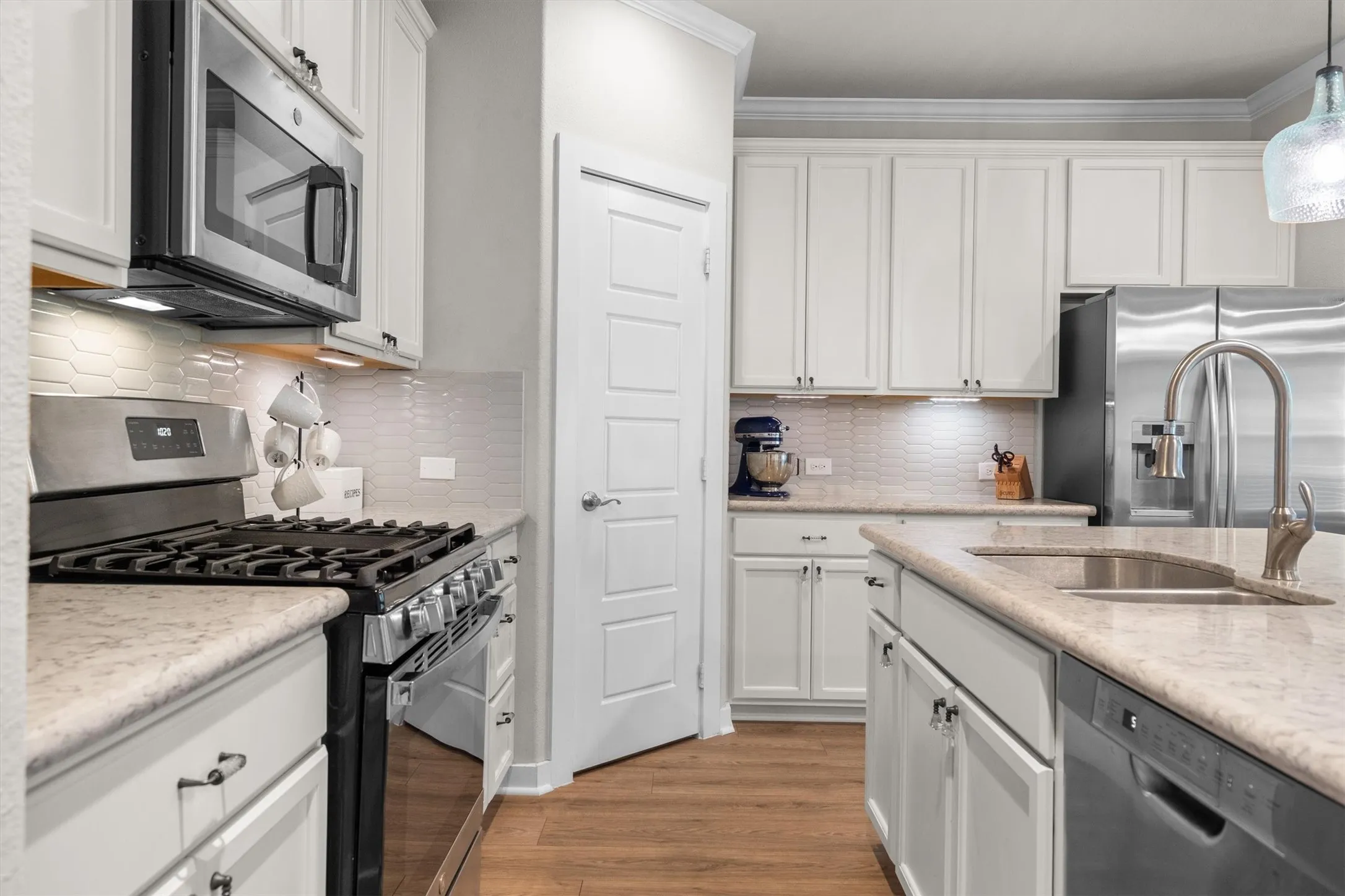 Single Family Residence For Sale in Denton County , 111 Rusk Street, Argyle, Texas 76226, 5 Bedroom, 3 Bathroom, 2 Garage spaces, 2,311 Sqft, built in 2019, mls#21365071, Real Estate Agent in Argyle, Homes For Sale in Denton county, Homes For Sale in Argyle, Realtor in Argyle Texas, Real Estate Brokerage Independent Realty Texas, Luminita Cordes Realtor
