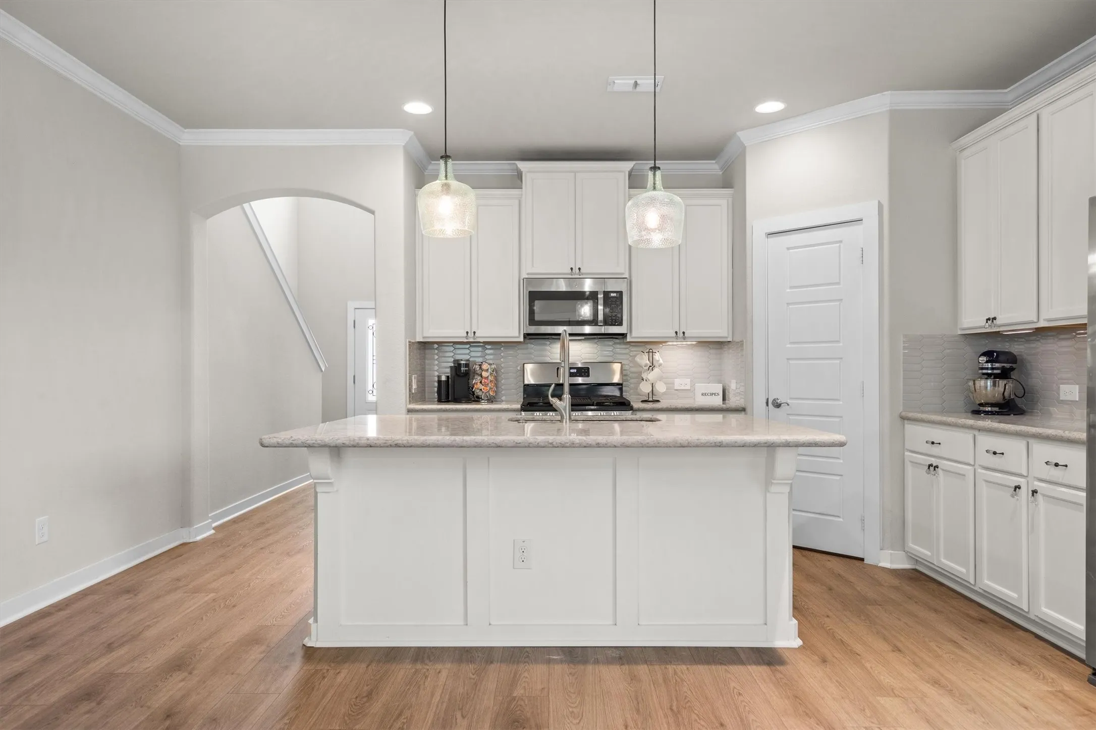 Single Family Residence For Sale in Denton County , 111 Rusk Street, Argyle, Texas 76226, 5 Bedroom, 3 Bathroom, 2 Garage spaces, 2,311 Sqft, built in 2019, mls#21365071, Real Estate Agent in Argyle, Homes For Sale in Denton county, Homes For Sale in Argyle, Realtor in Argyle Texas, Real Estate Brokerage Independent Realty Texas, Luminita Cordes Realtor
