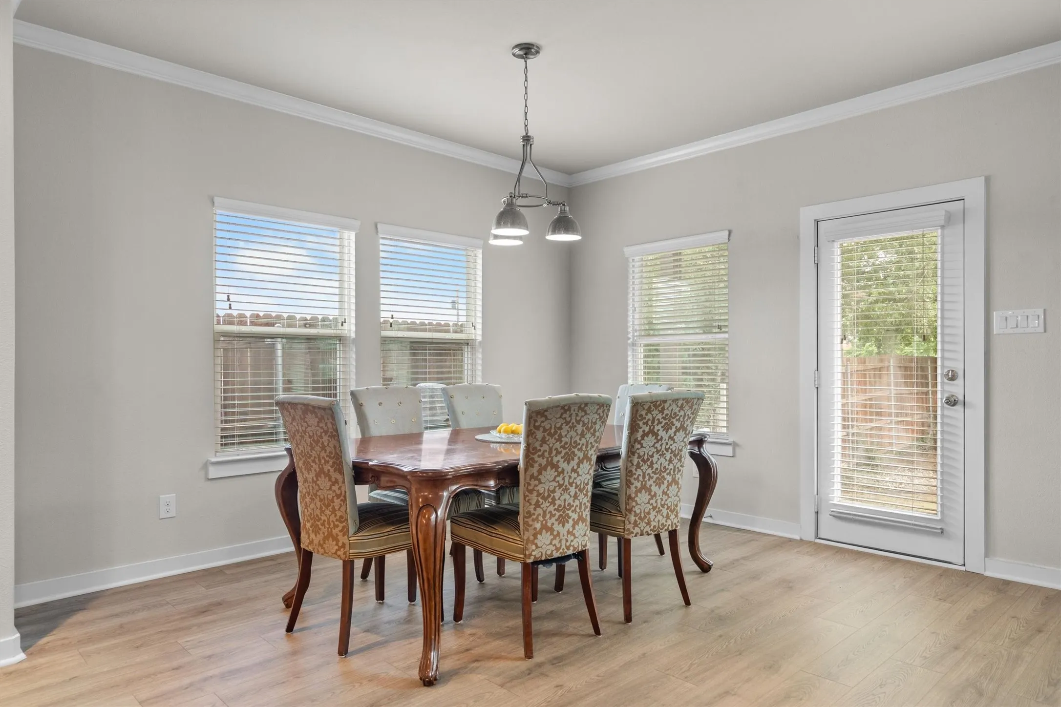 Single Family Residence For Sale in Denton County , 111 Rusk Street, Argyle, Texas 76226, 5 Bedroom, 3 Bathroom, 2 Garage spaces, 2,311 Sqft, built in 2019, mls#21365071, Real Estate Agent in Argyle, Homes For Sale in Denton county, Homes For Sale in Argyle, Realtor in Argyle Texas, Real Estate Brokerage Independent Realty Texas, Luminita Cordes Realtor