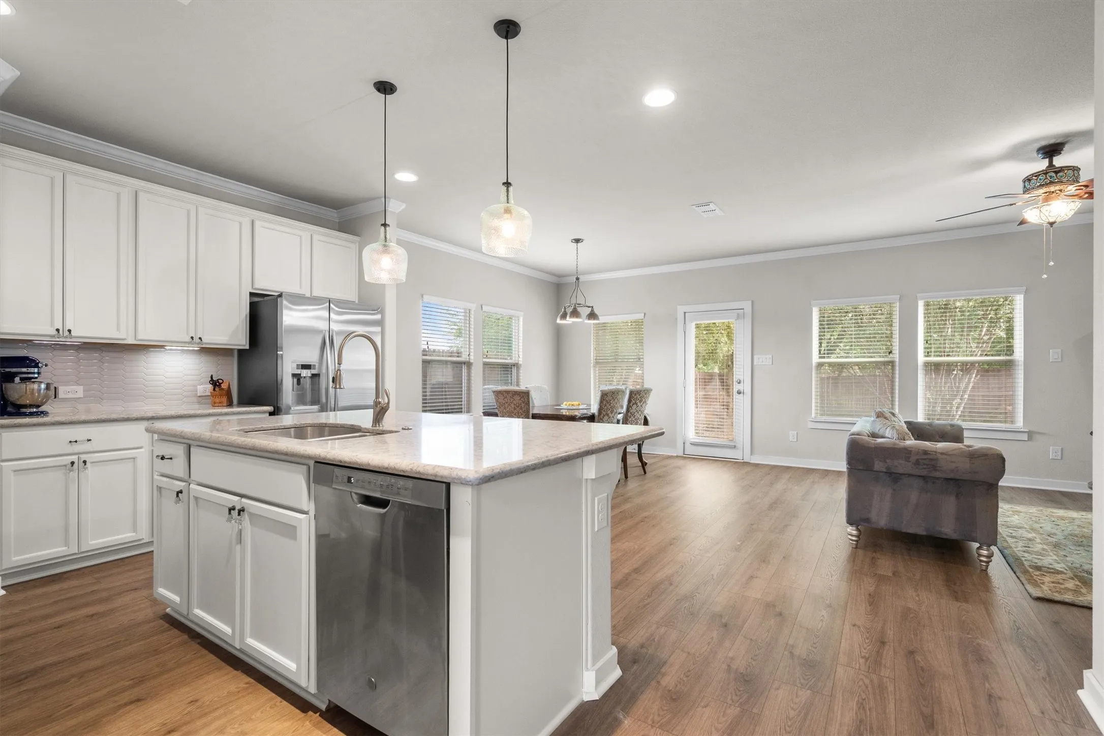 Single Family Residence For Sale in Denton County , 111 Rusk Street, Argyle, Texas 76226, 5 Bedroom, 3 Bathroom, 2 Garage spaces, 2,311 Sqft, built in 2019, mls#21365071, Real Estate Agent in Argyle, Homes For Sale in Denton county, Homes For Sale in Argyle, Realtor in Argyle Texas, Real Estate Brokerage Independent Realty Texas, Luminita Cordes Realtor