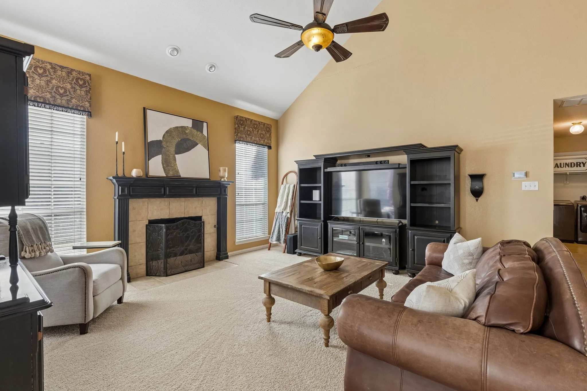 Single Family Residence For Sale in Collin County , 3009 Hemlock Lane, Mc Kinney, Texas 75070, 4 Bedroom, 3 Bathroom, 2 Garage spaces, 2,607 Sqft, built in 2000, mls#21380209, Real Estate Agent in Mc Kinney, Homes For Sale in Collin county, Homes For Sale in Mc Kinney, Realtor in Mc Kinney Texas, Real Estate Brokerage Independent Realty Texas, Luminita Cordes Realtor