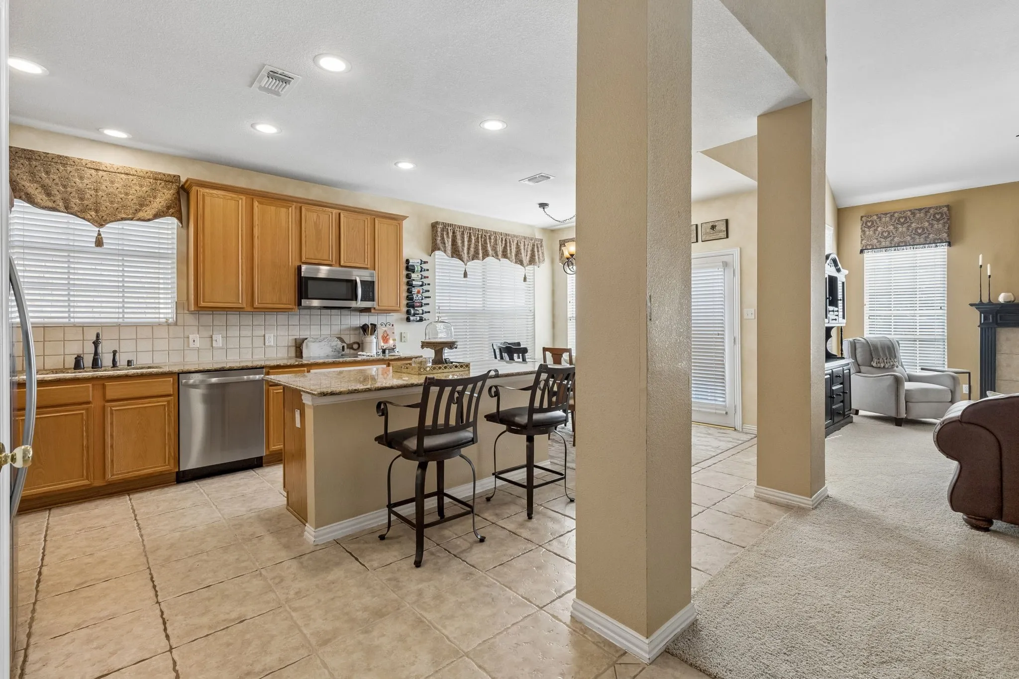 Single Family Residence For Sale in Collin County , 3009 Hemlock Lane, Mc Kinney, Texas 75070, 4 Bedroom, 3 Bathroom, 2 Garage spaces, 2,607 Sqft, built in 2000, mls#21380209, Real Estate Agent in Mc Kinney, Homes For Sale in Collin county, Homes For Sale in Mc Kinney, Realtor in Mc Kinney Texas, Real Estate Brokerage Independent Realty Texas, Luminita Cordes Realtor