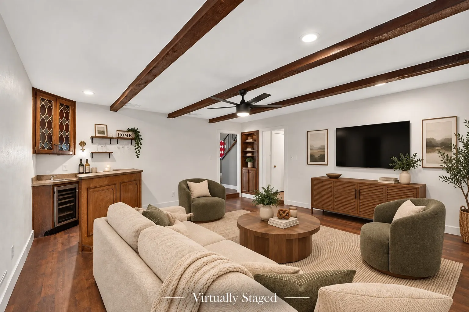 Single Family Residence For Sale in Tarrant County , 1000 Cherry Court, Hurst, Texas 76053, 4 Bedroom, 4 Bathroom, 2 Garage spaces, 2,654 Sqft, built in 1974, mls#21380956, Real Estate Agent in Hurst, Homes For Sale in Tarrant county, Homes For Sale in Hurst, Realtor in Hurst Texas, Real Estate Brokerage Independent Realty Texas, Luminita Cordes Realtor