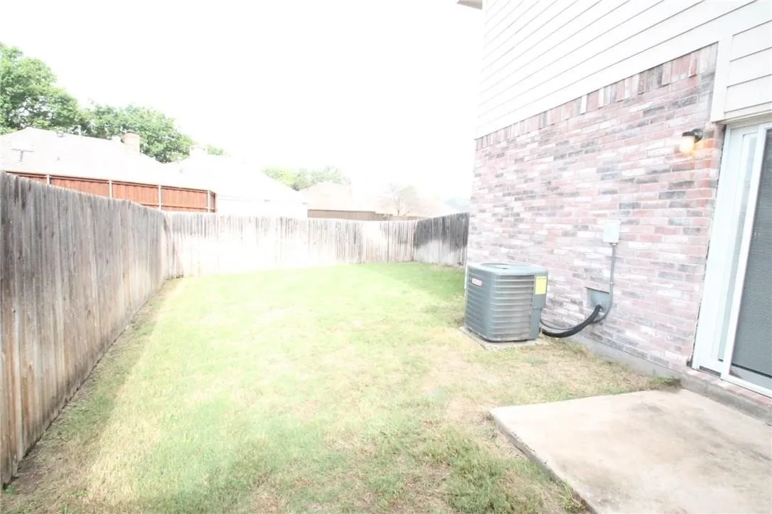 Duplex For Rent in Collin County , 1905 Nest Place, Plano, Texas 75093, 3 Bedroom, 3 Bathroom, 2 Garage spaces, 1,575 Sqft, built in 2000, mls#21383586, Real Estate Agent in Plano, Homes For Rent in Collin county, Homes For Rent in Plano, Realtor in Plano Texas, Real Estate Brokerage Independent Realty Texas, Luminita Cordes Realtor