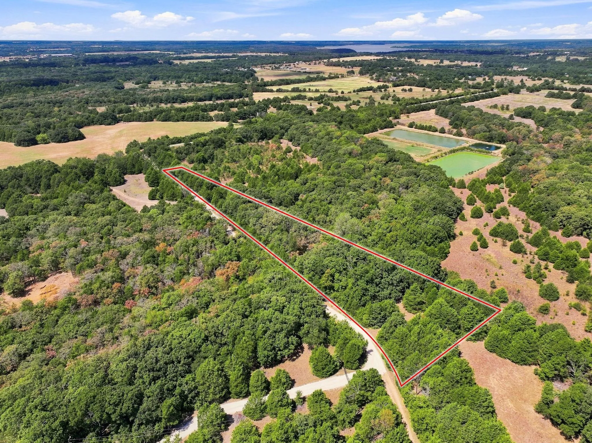Single Family Residence For Sale in Grayson County , 710 Rio Roxo Road, Gordonville, Texas 76245, 1 Bedroom, 1 Bathroom, Garage spaces, 416 Sqft, built in 2024, mls#21383266, Real Estate Agent in Gordonville, Homes For Sale in Grayson county, Homes For Sale in Gordonville, Realtor in Gordonville Texas, Real Estate Brokerage Independent Realty Texas, Luminita Cordes Realtor