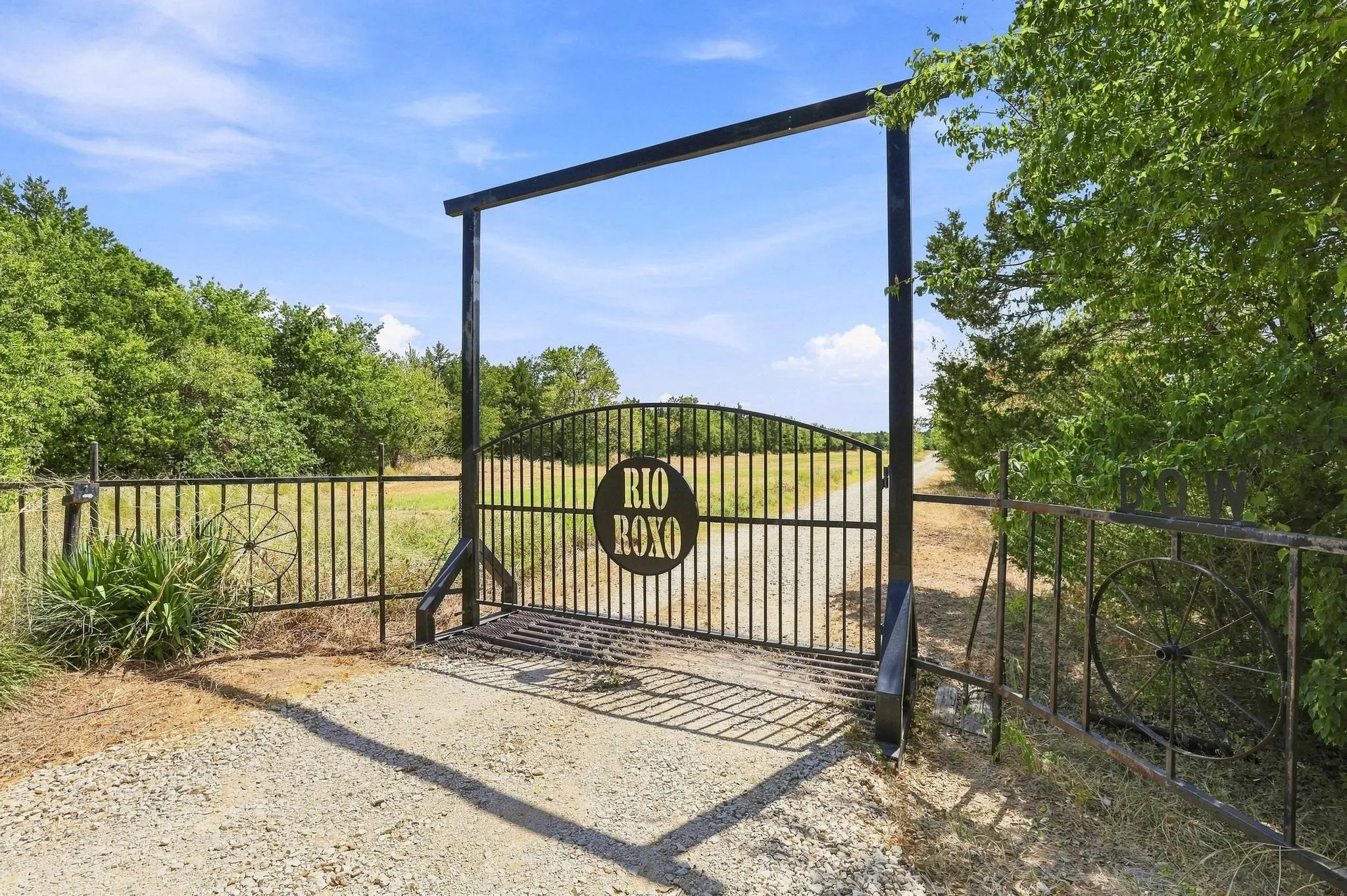 Single Family Residence For Sale in Grayson County , 710 Rio Roxo Road, Gordonville, Texas 76245, 1 Bedroom, 1 Bathroom, Garage spaces, 416 Sqft, built in 2024, mls#21383266, Real Estate Agent in Gordonville, Homes For Sale in Grayson county, Homes For Sale in Gordonville, Realtor in Gordonville Texas, Real Estate Brokerage Independent Realty Texas, Luminita Cordes Realtor