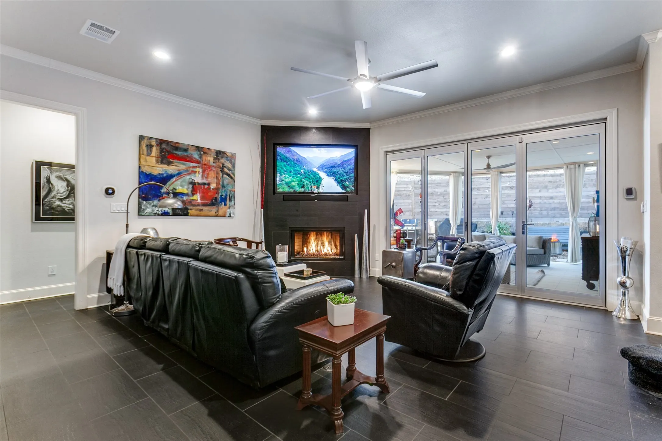 1714 Weiskopf Dr. - Living Area w/ Fireplace