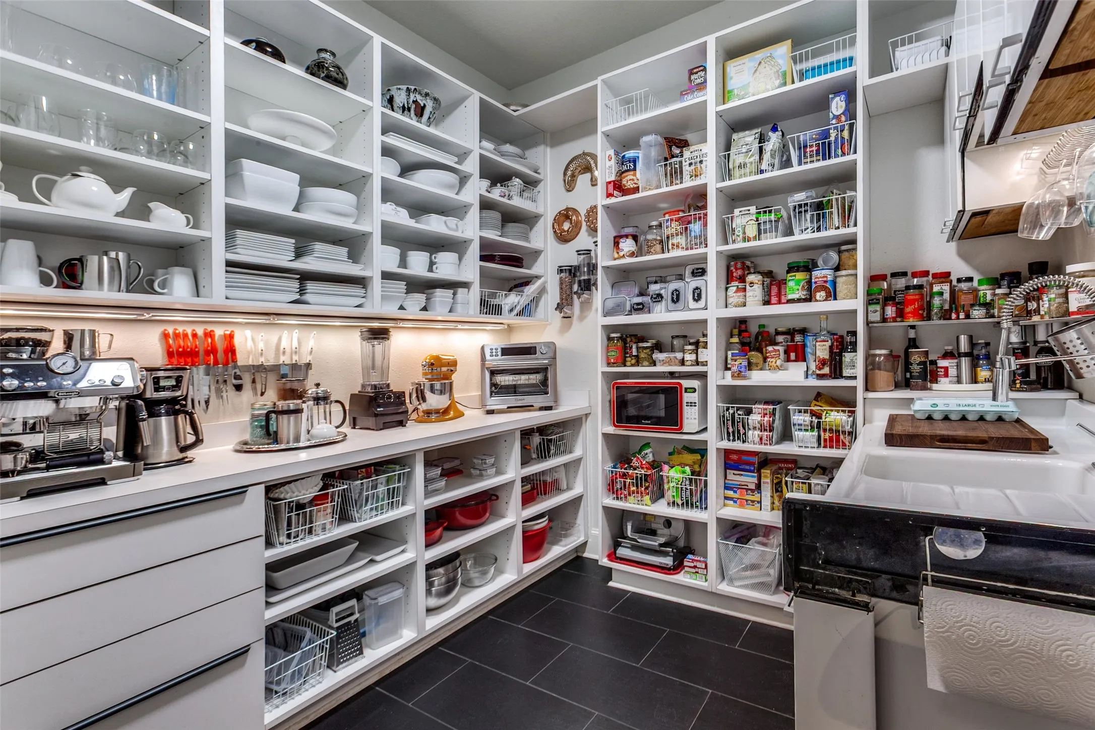 1714 Weiskopf Dr. - Pantry/Scullery