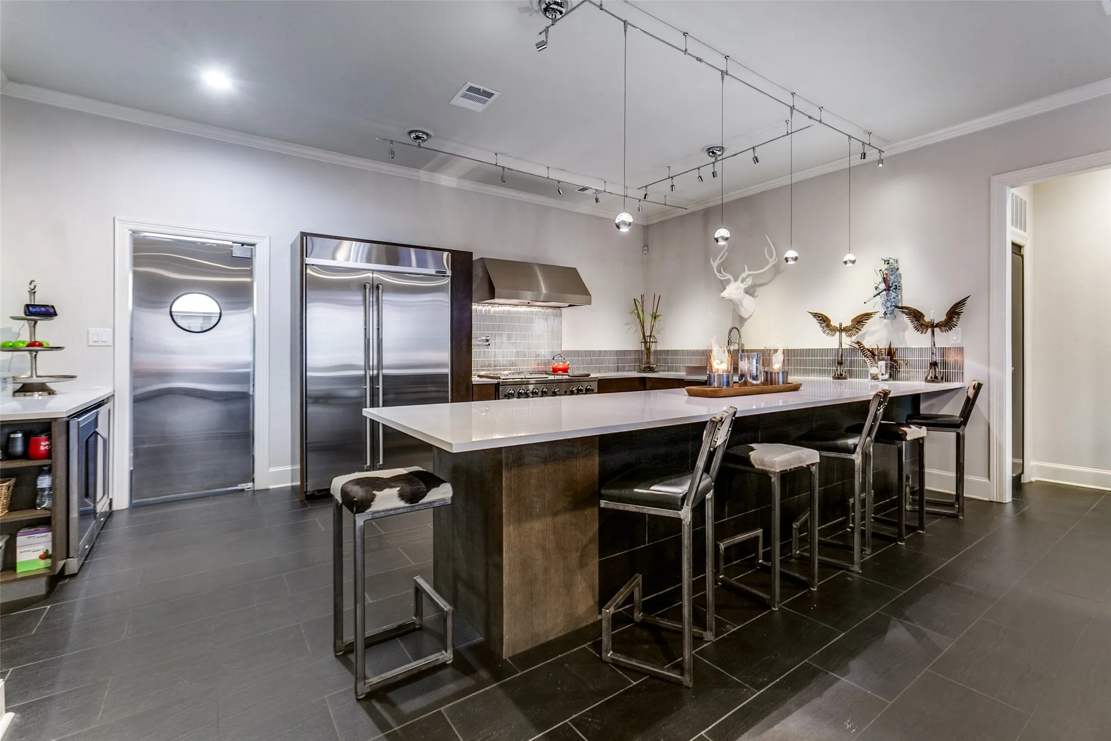 1714 Weiskopf Dr. - Kitchen