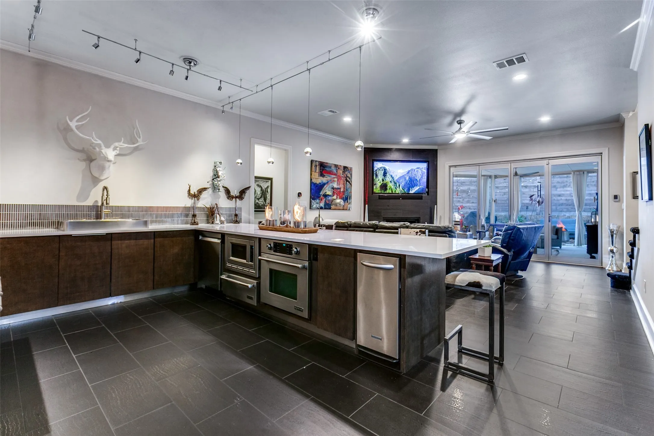 1714 Weiskopf Dr. - Kitchen