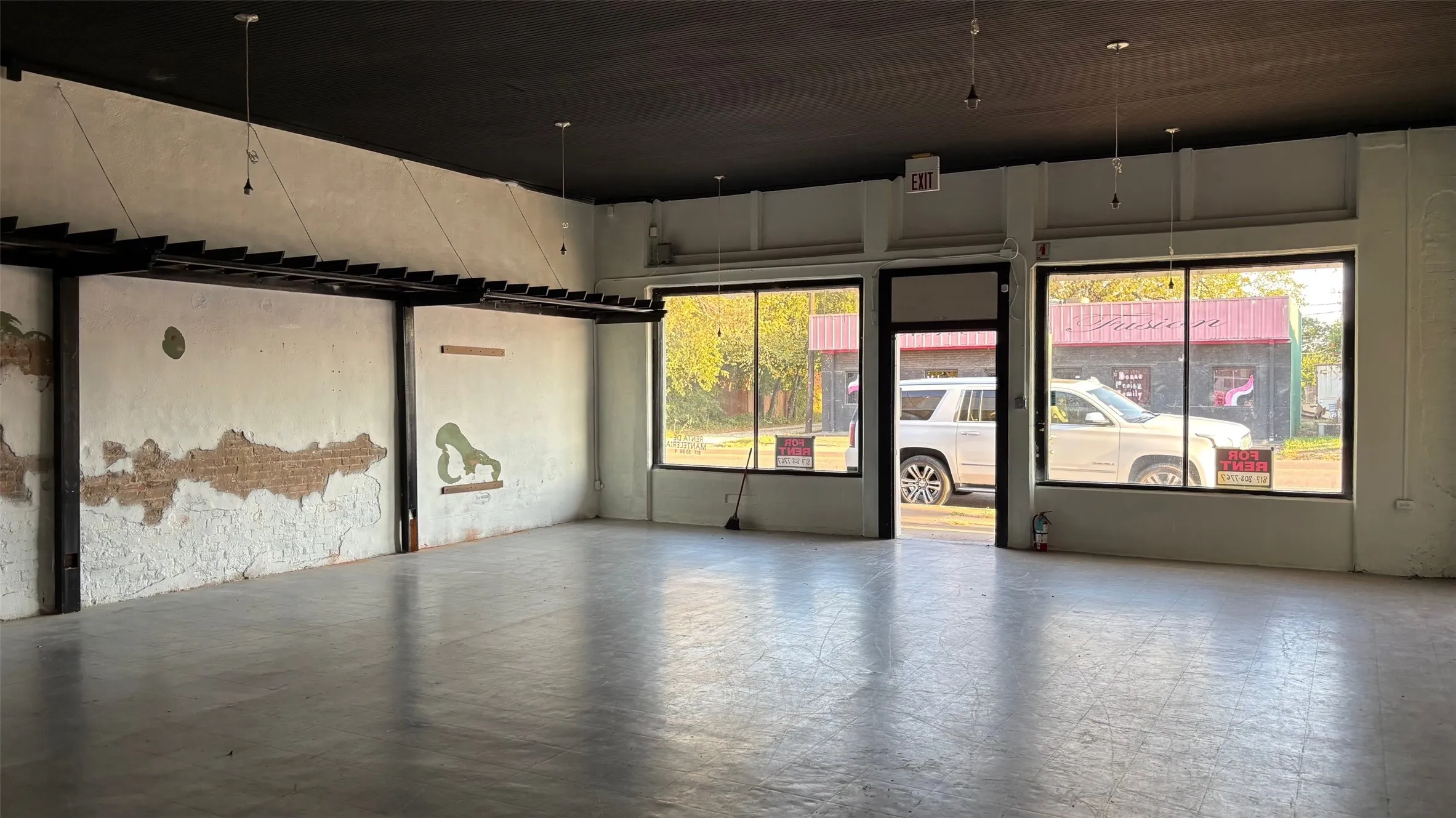 Retail For Rent in Johnson County , 205 E College Avenue, Alvarado, Texas 76009, 0, 0, Garage spaces, 0 Sqft, built in 1900, mls#21383612, Real Estate Agent in Alvarado, Homes For Rent in Johnson county, Homes For Rent in Alvarado, Realtor in Alvarado Texas, Real Estate Brokerage Independent Realty Texas, Luminita Cordes Realtor