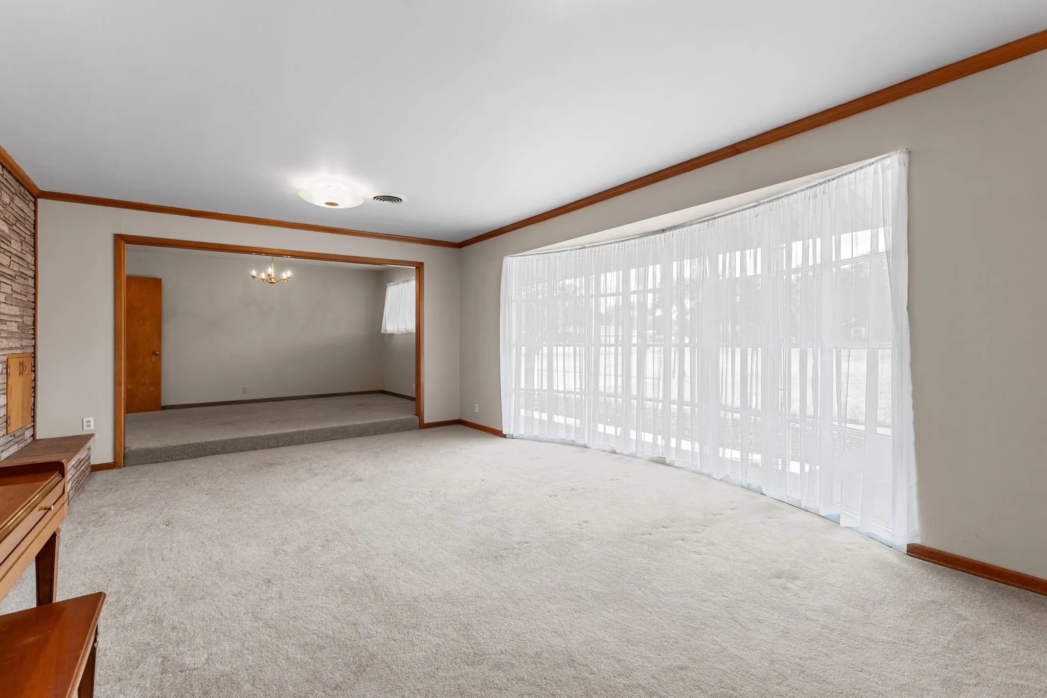 Single Family Residence For Sale in Baylor County , 1152 W California Street, Seymour, Texas 76380, 3 Bedroom, 2 Bathroom, 3 Garage spaces, 1,688 Sqft, built in 1959, mls#21381737, Real Estate Agent in Seymour, Homes For Sale in Baylor county, Homes For Sale in Seymour, Realtor in Seymour Texas, Real Estate Brokerage Independent Realty Texas, Luminita Cordes Realtor