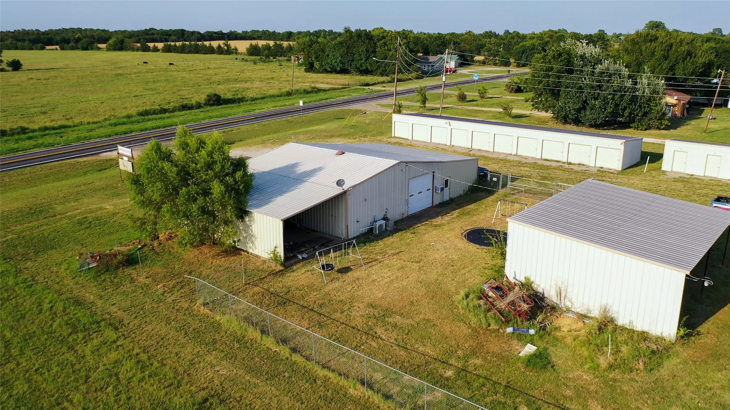Warehouse For Sale in Lamar County , 6240 Farm Road 1508, Paris, Texas 75462, 0, 0, Garage spaces, 0 Sqft, built in 1998, mls#21364579, Real Estate Agent in Paris, Homes For Sale in Lamar county, Homes For Sale in Paris, Realtor in Paris Texas, Real Estate Brokerage Independent Realty Texas, Luminita Cordes Realtor