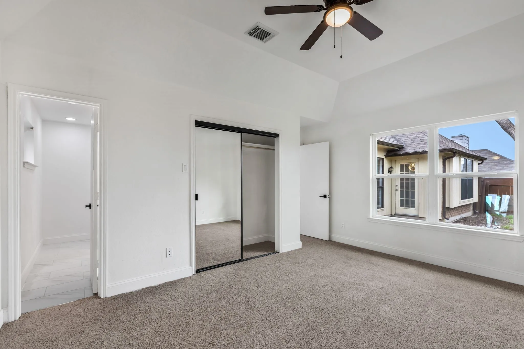 Single Family Residence For Sale in Dallas County , 8309 Liberty Lane, Rowlett, Texas 75089, 3 Bedroom, 2 Bathroom, 2 Garage spaces, 1,424 Sqft, built in 1986, mls#21383623, Real Estate Agent in Rowlett, Homes For Sale in Dallas county, Homes For Sale in Rowlett, Realtor in Rowlett Texas, Real Estate Brokerage Independent Realty Texas, Luminita Cordes Realtor