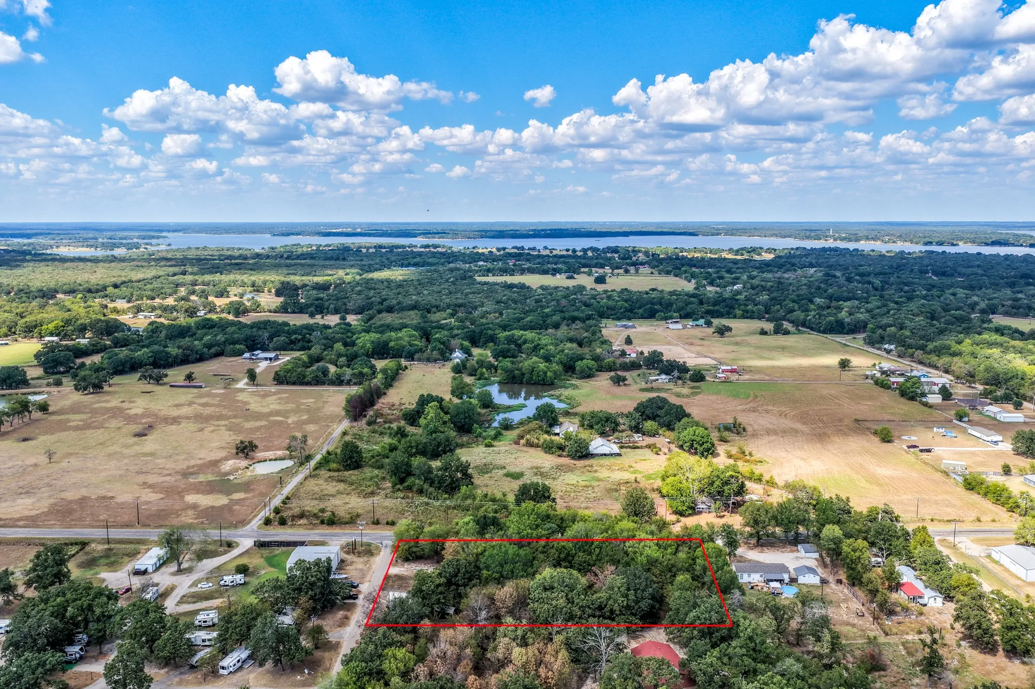 Manufactured Home For Sale in Rains County , 121 Rs County Road 3317, Emory, Texas 75440, 2 Bedroom, 2 Bathroom, Garage spaces, 1,216 Sqft, built in 2010, mls#21383260, Real Estate Agent in Emory, Homes For Sale in Rains county, Homes For Sale in Emory, Realtor in Emory Texas, Real Estate Brokerage Independent Realty Texas, Luminita Cordes Realtor
