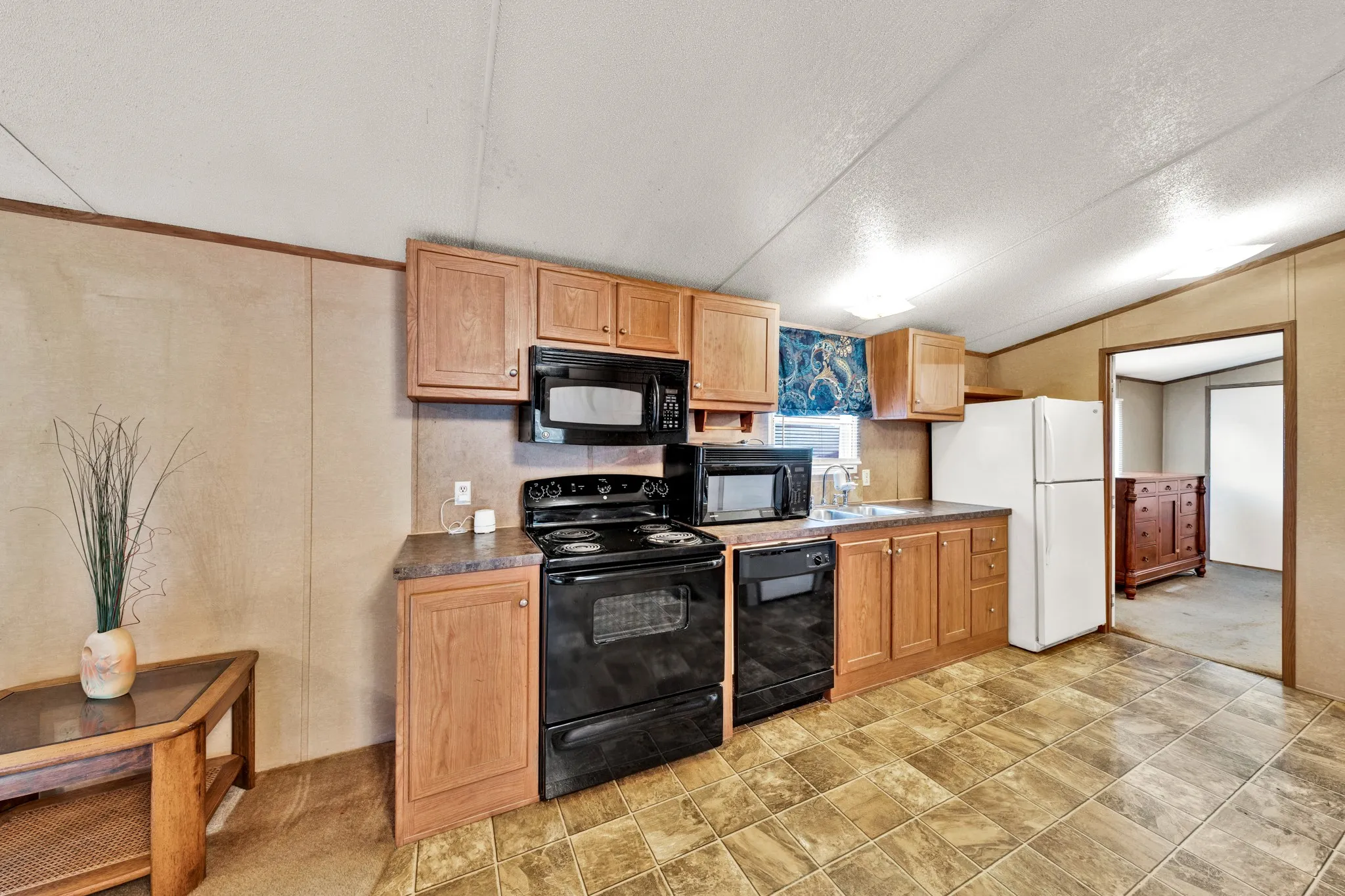 Manufactured Home For Sale in Rains County , 121 Rs County Road 3317, Emory, Texas 75440, 2 Bedroom, 2 Bathroom, Garage spaces, 1,216 Sqft, built in 2010, mls#21383260, Real Estate Agent in Emory, Homes For Sale in Rains county, Homes For Sale in Emory, Realtor in Emory Texas, Real Estate Brokerage Independent Realty Texas, Luminita Cordes Realtor