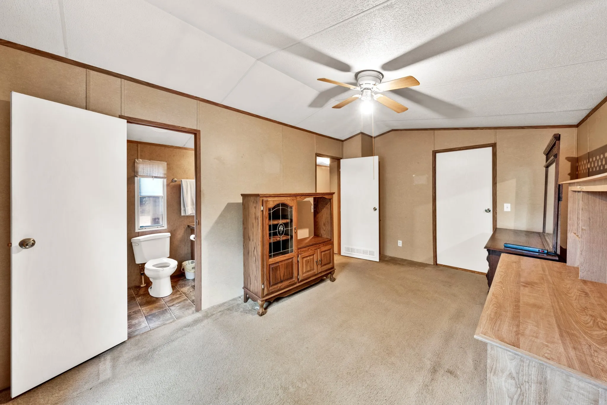 Manufactured Home For Sale in Rains County , 121 Rs County Road 3317, Emory, Texas 75440, 2 Bedroom, 2 Bathroom, Garage spaces, 1,216 Sqft, built in 2010, mls#21383260, Real Estate Agent in Emory, Homes For Sale in Rains county, Homes For Sale in Emory, Realtor in Emory Texas, Real Estate Brokerage Independent Realty Texas, Luminita Cordes Realtor