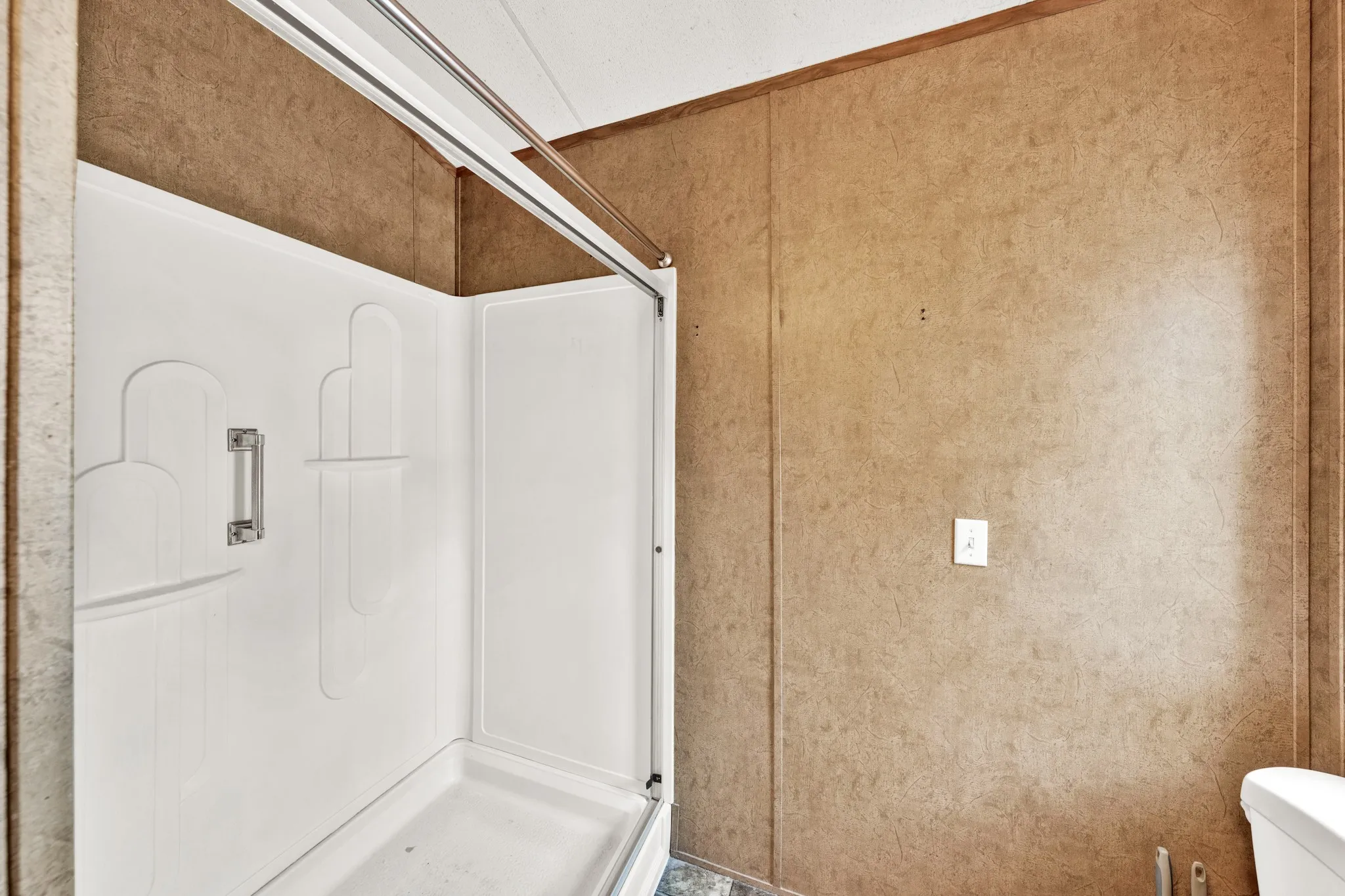 Manufactured Home For Sale in Rains County , 121 Rs County Road 3317, Emory, Texas 75440, 2 Bedroom, 2 Bathroom, Garage spaces, 1,216 Sqft, built in 2010, mls#21383260, Real Estate Agent in Emory, Homes For Sale in Rains county, Homes For Sale in Emory, Realtor in Emory Texas, Real Estate Brokerage Independent Realty Texas, Luminita Cordes Realtor