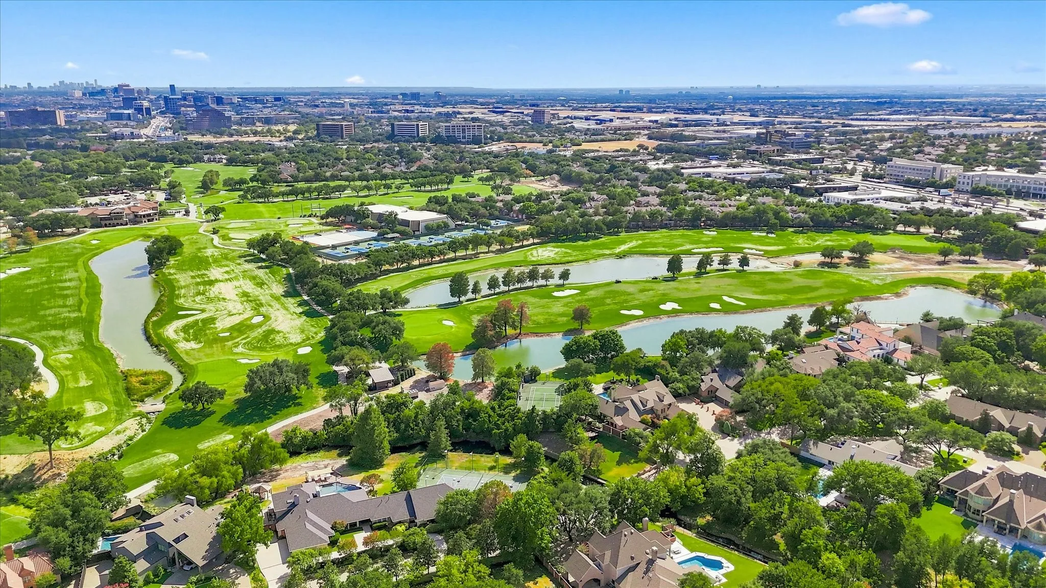 Single Family Residence For Sale in Collin County , 4936 Sandestin Drive, Dallas, Texas 75287, 5 Bedroom, 6 Bathroom, 3 Garage spaces, 4,781 Sqft, built in 1991, mls#21381258, Real Estate Agent in Dallas, Homes For Sale in Collin county, Homes For Sale in Dallas, Realtor in Dallas Texas, Real Estate Brokerage Independent Realty Texas, Luminita Cordes Realtor