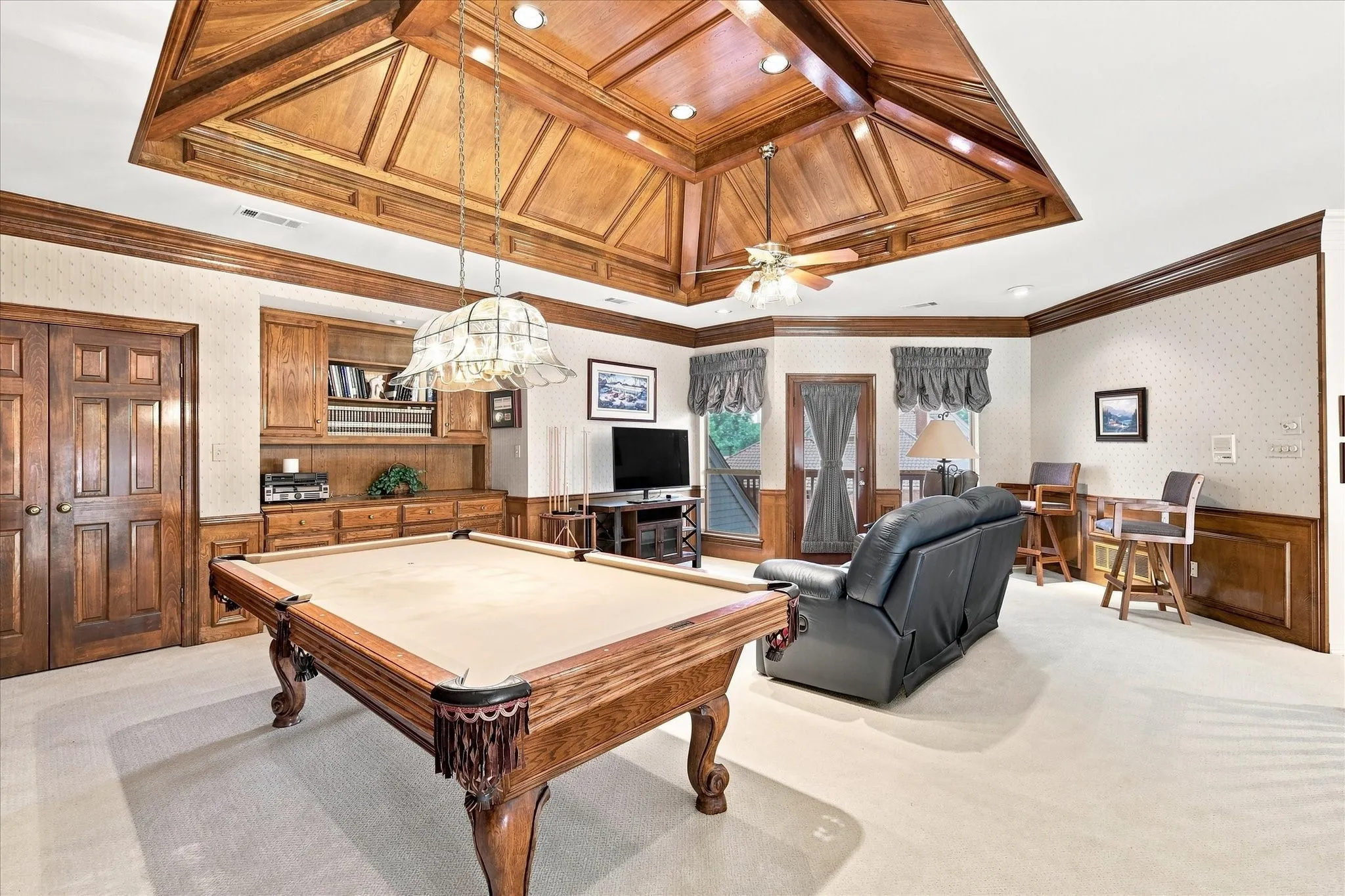 Single Family Residence For Sale in Collin County , 4936 Sandestin Drive, Dallas, Texas 75287, 5 Bedroom, 6 Bathroom, 3 Garage spaces, 4,781 Sqft, built in 1991, mls#21381258, Real Estate Agent in Dallas, Homes For Sale in Collin county, Homes For Sale in Dallas, Realtor in Dallas Texas, Real Estate Brokerage Independent Realty Texas, Luminita Cordes Realtor