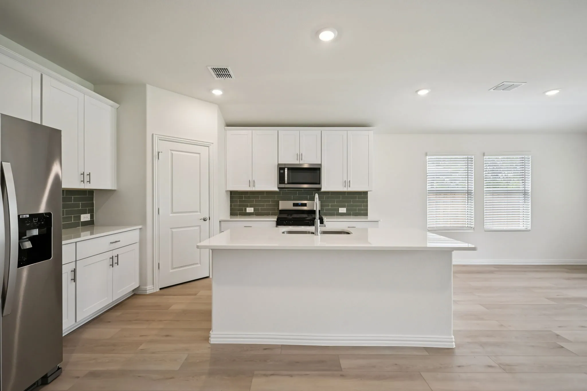 Photo is not of the actual home, but is an inspirational photo of builder’s model home and may depict options, furnishings, and/or decorator features that are not included.