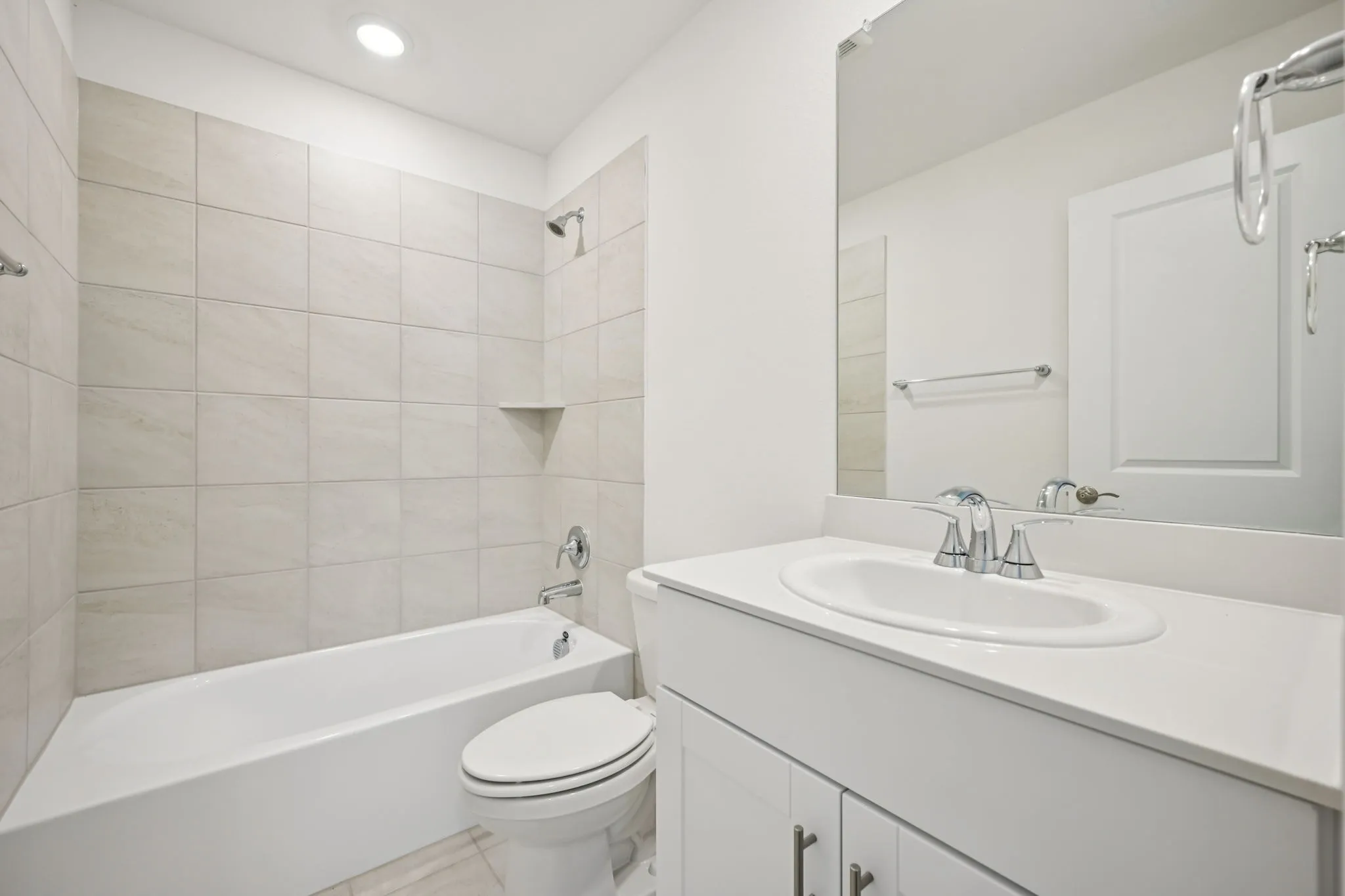 Photo is not of the actual home, but is an inspirational photo of builder’s model home and may depict options, furnishings, and/or decorator features that are not included.