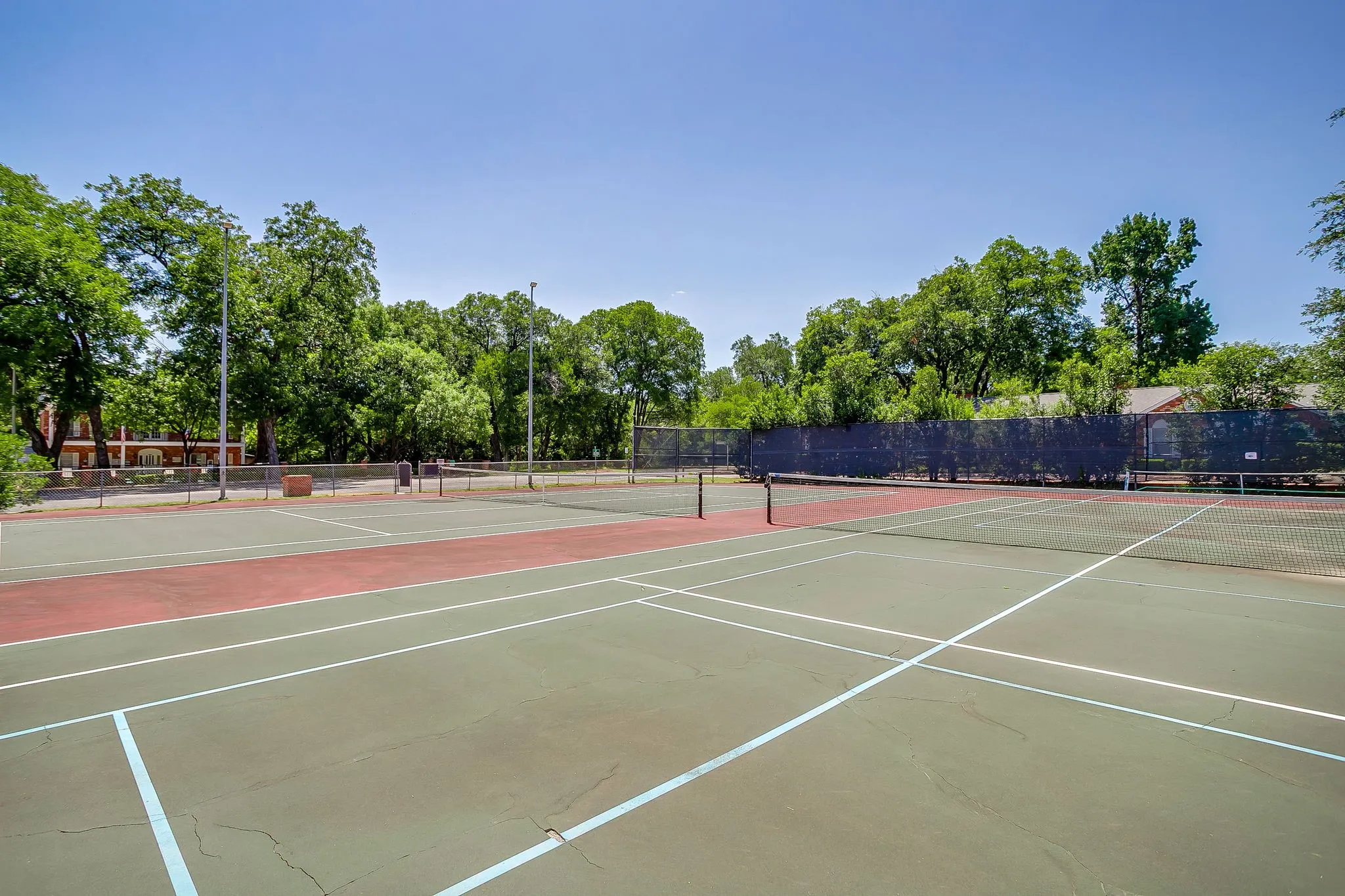 Condominium For Sale in Tarrant County , 901 Roaring Springs Road, Fort Worth, Texas 76114, 2 Bedroom, 2 Bathroom, Garage spaces, 1,059 Sqft, built in 1970, mls#21383576, Real Estate Agent in Fort Worth, Homes For Sale in Tarrant county, Homes For Sale in Fort Worth, Realtor in Fort Worth Texas, Real Estate Brokerage Independent Realty Texas, Luminita Cordes Realtor