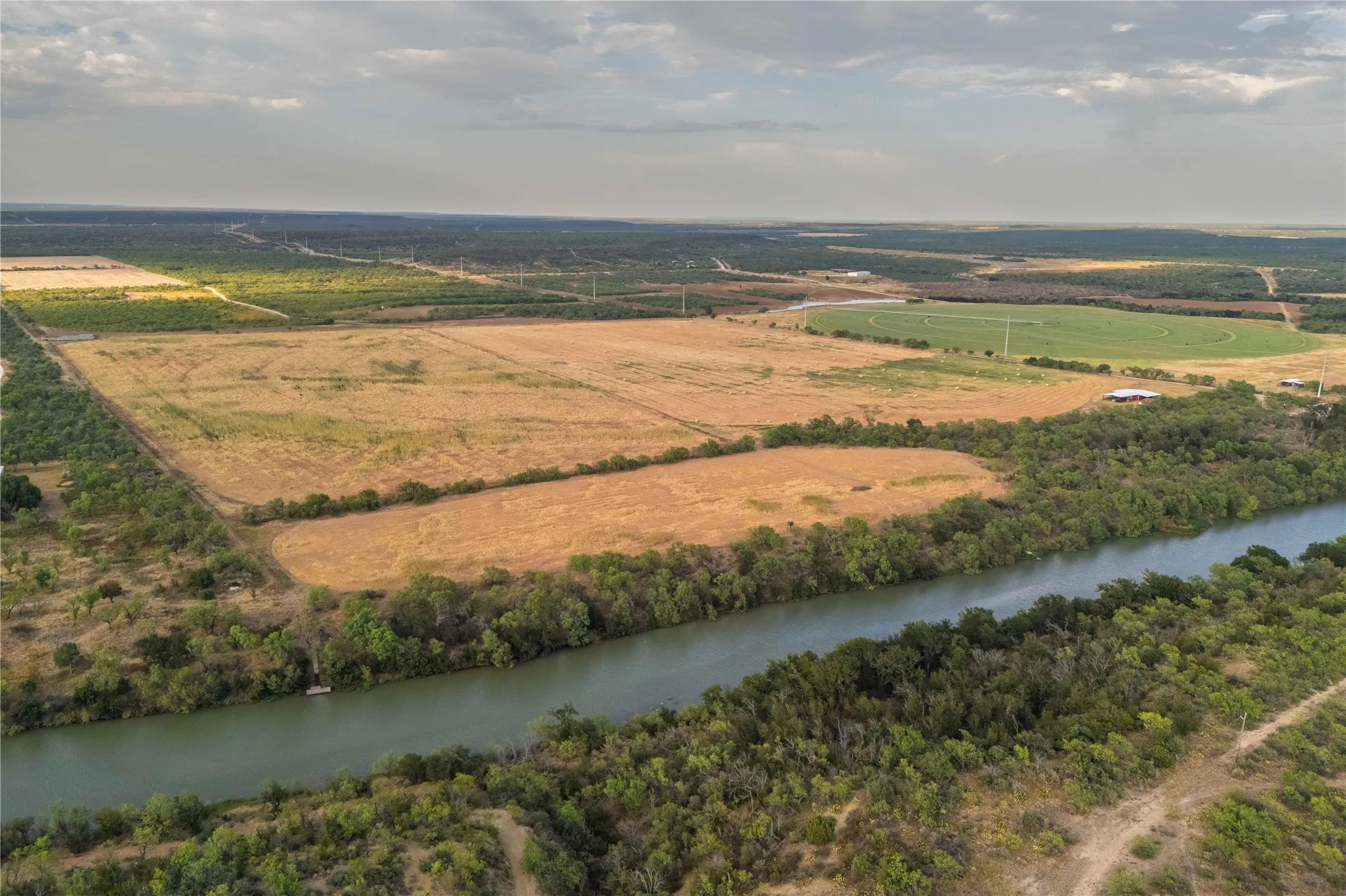Ranch For Sale in Coleman County , 3638 County Road 312, Voss, Texas 76888, 0, 0, Garage spaces, 0 Sqft, built in 2014, mls#21383631, Real Estate Agent in Voss, Homes For Sale in Coleman county, Homes For Sale in Voss, Realtor in Voss Texas, Real Estate Brokerage Independent Realty Texas, Luminita Cordes Realtor