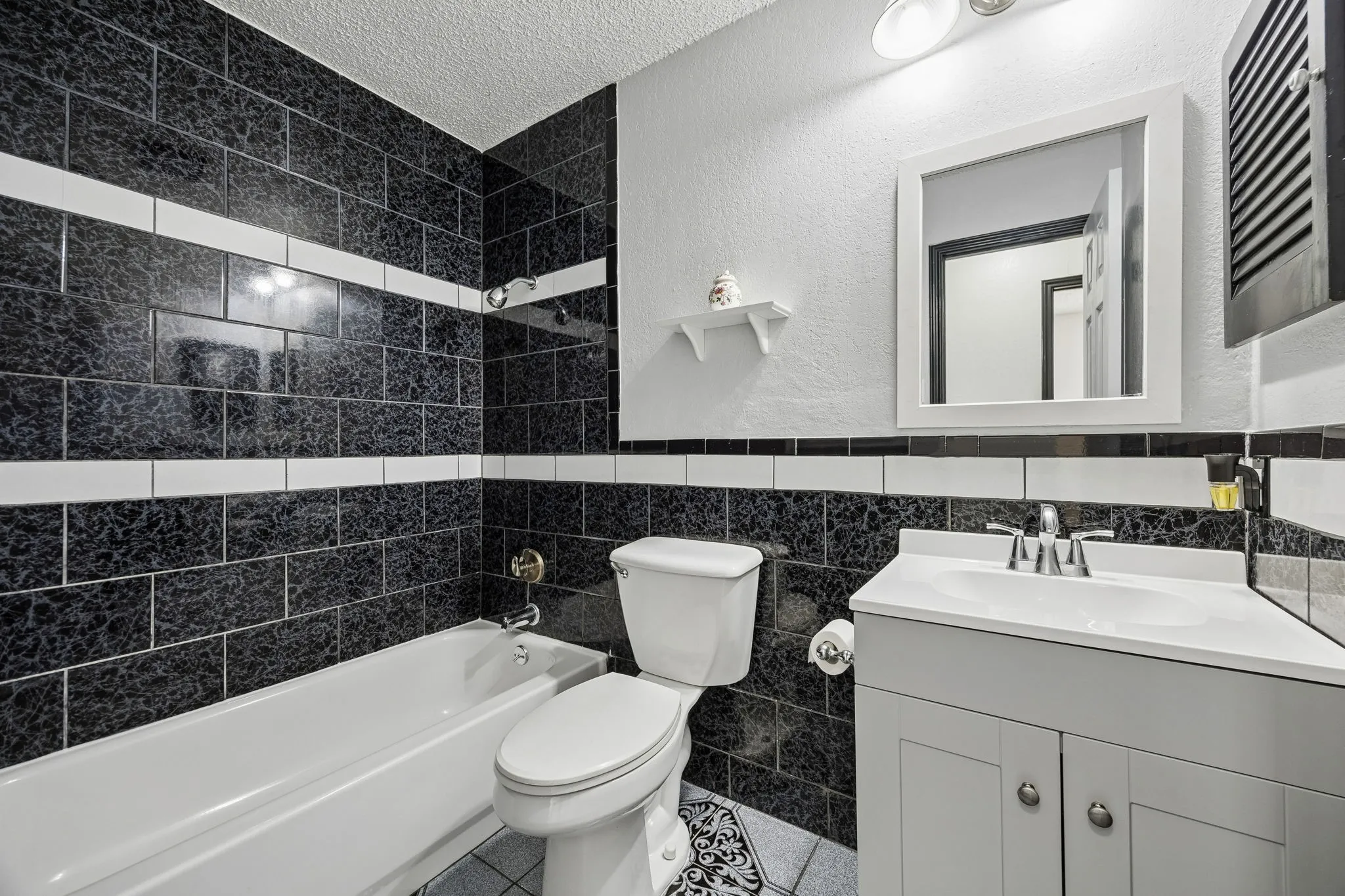 Single Family Residence For Sale in Dallas County , 2409 Doral, Mesquite, Texas 75150, 4 Bedroom, 2 Bathroom, Garage spaces, 1,959 Sqft, built in 1983, mls#21383634, Real Estate Agent in Mesquite, Homes For Sale in Dallas county, Homes For Sale in Mesquite, Realtor in Mesquite Texas, Real Estate Brokerage Independent Realty Texas, Luminita Cordes Realtor