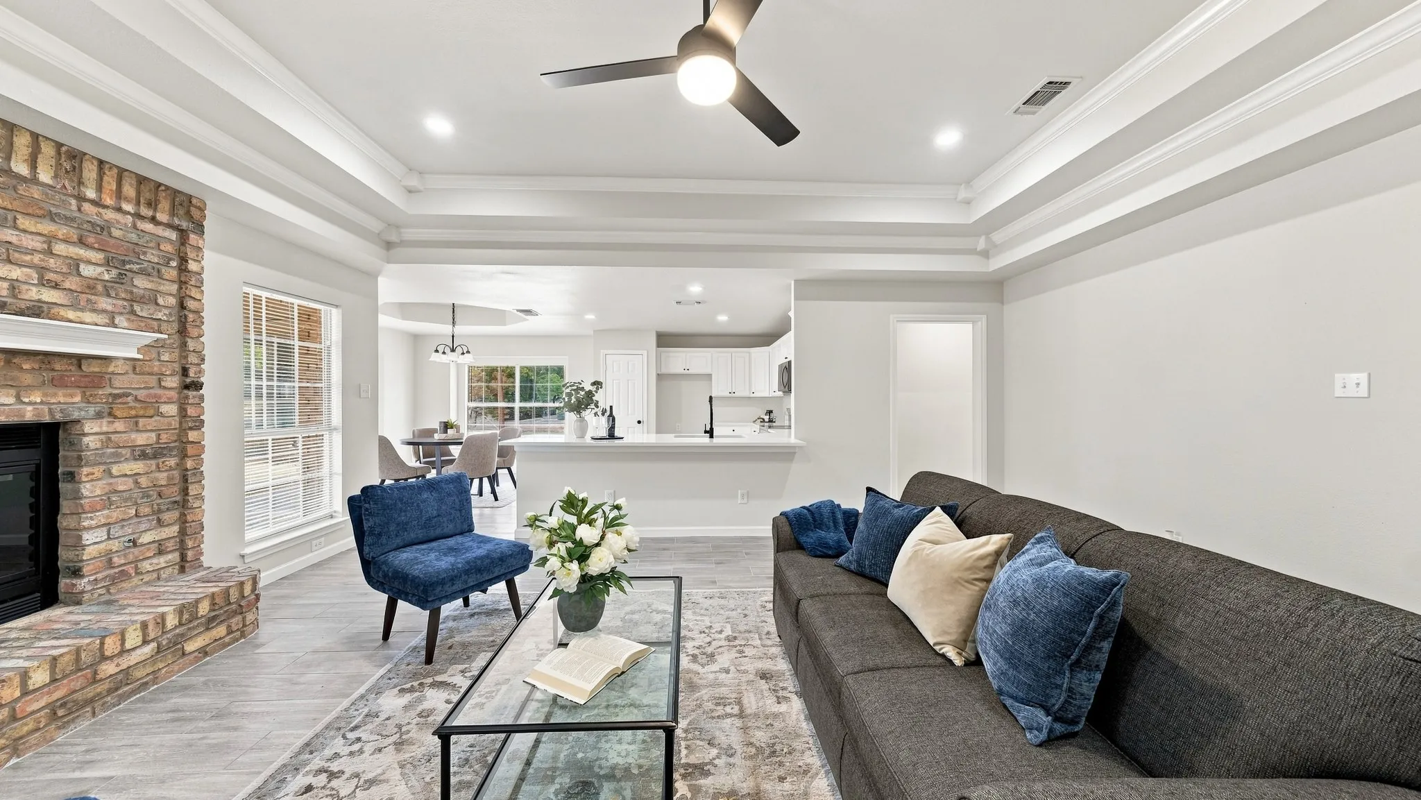 Single Family Residence For Sale in Parker County , 3900 Ridge Road, Willow Park, Texas 76087, 4 Bedroom, 2 Bathroom, 4 Garage spaces, 2,183 Sqft, built in 1996, mls#21383575, Real Estate Agent in Willow Park, Homes For Sale in Parker county, Homes For Sale in Willow Park, Realtor in Willow Park Texas, Real Estate Brokerage Independent Realty Texas, Luminita Cordes Realtor