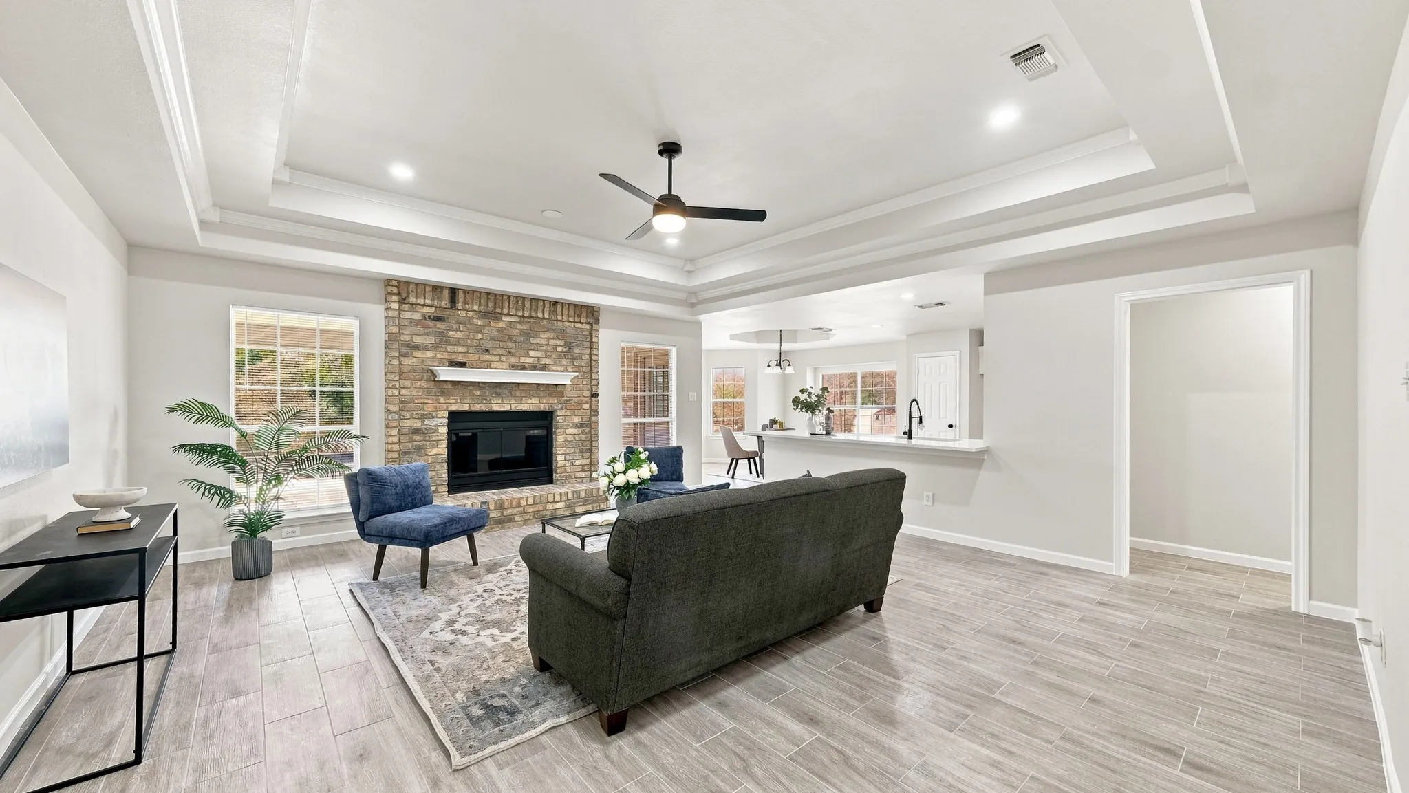 Single Family Residence For Sale in Parker County , 3900 Ridge Road, Willow Park, Texas 76087, 4 Bedroom, 2 Bathroom, 4 Garage spaces, 2,183 Sqft, built in 1996, mls#21383575, Real Estate Agent in Willow Park, Homes For Sale in Parker county, Homes For Sale in Willow Park, Realtor in Willow Park Texas, Real Estate Brokerage Independent Realty Texas, Luminita Cordes Realtor