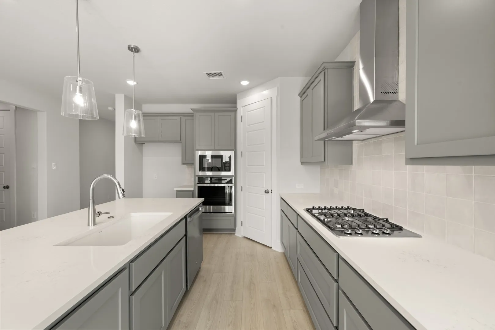 17217 Musial- Kitchen-3