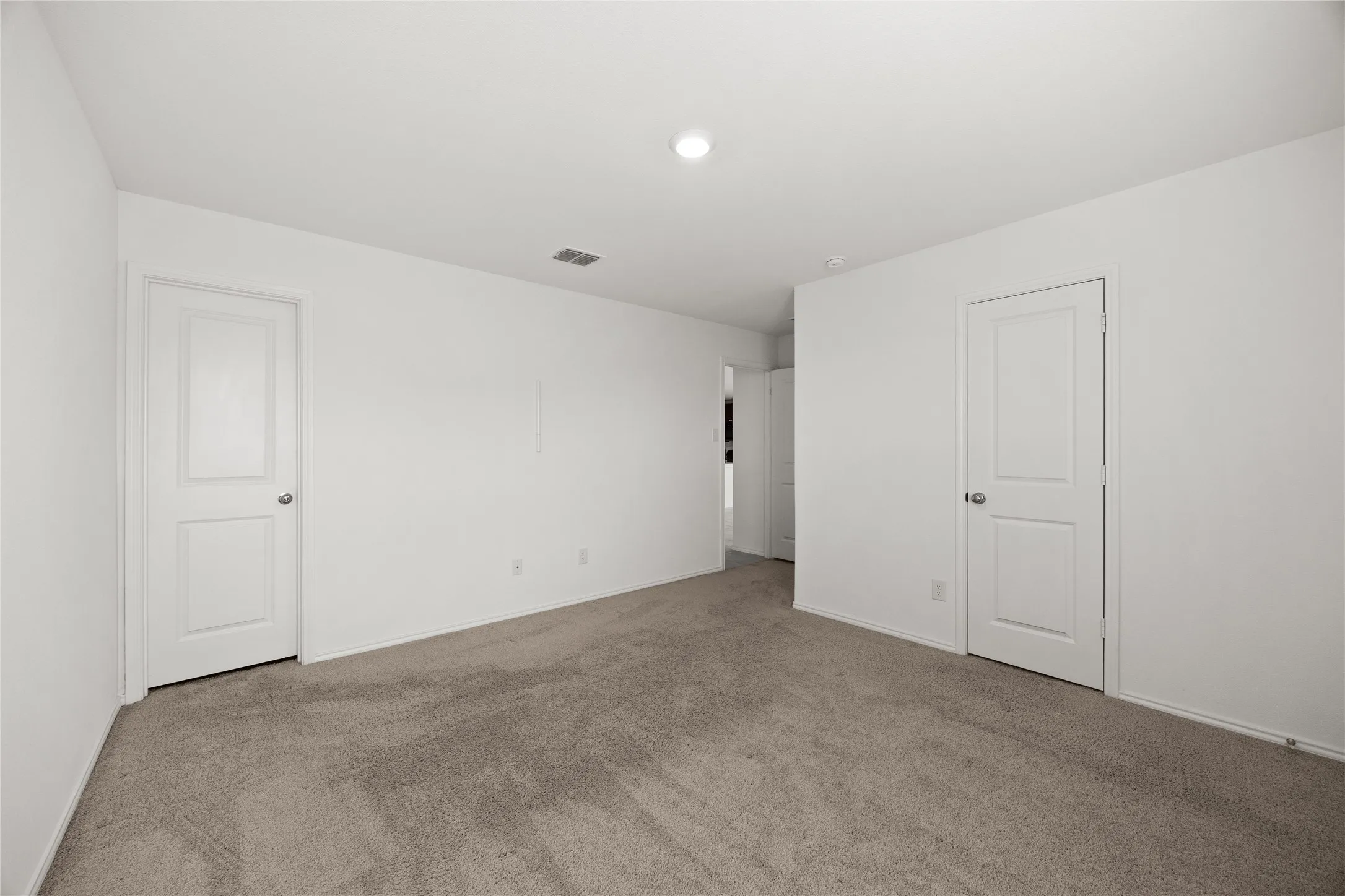 Single Family Residence For Rent in Tarrant County , 8324 Hollow Bend Street, Fort Worth, Texas 76123, 3 Bedroom, 2 Bathroom, 2 Garage spaces, 1,515 Sqft, built in 2022, mls#21383643, Real Estate Agent in Fort Worth, Homes For Rent in Tarrant county, Homes For Rent in Fort Worth, Realtor in Fort Worth Texas, Real Estate Brokerage Independent Realty Texas, Luminita Cordes Realtor