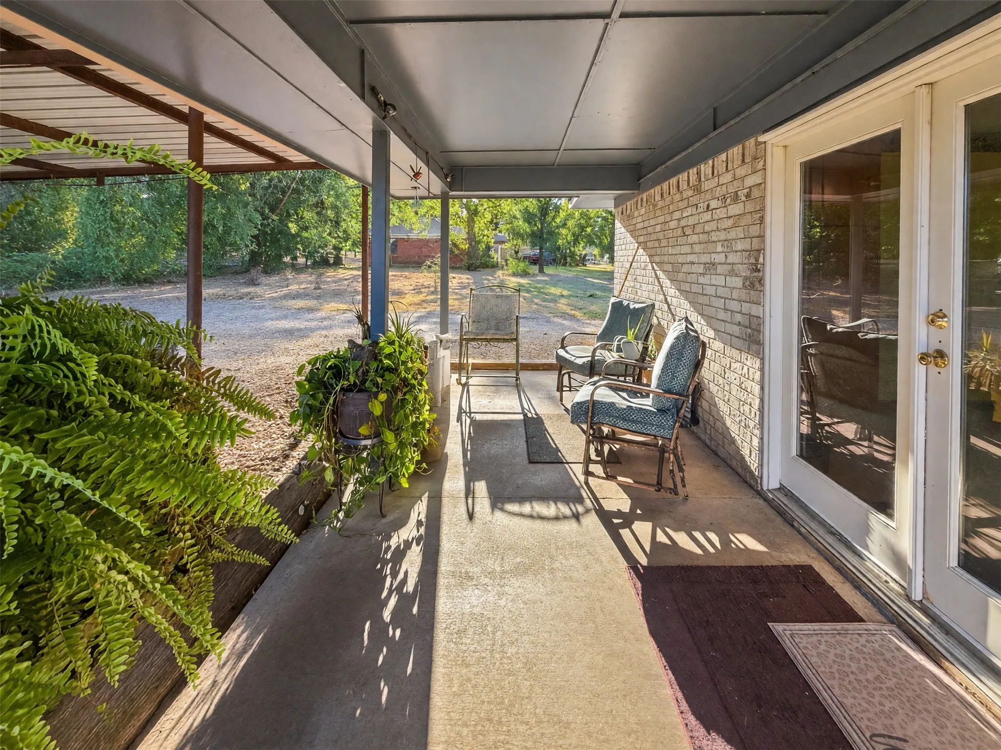 Single Family Residence For Sale in Hopkins County , 803 Farm Road 71 W, Sulphur Springs, Texas 75482, 2 Bedroom, 2 Bathroom, Garage spaces, 1,260 Sqft, built in 1983, mls#21380783, Real Estate Agent in Sulphur Springs, Homes For Sale in Hopkins county, Homes For Sale in Sulphur Springs, Realtor in Sulphur Springs Texas, Real Estate Brokerage Independent Realty Texas, Luminita Cordes Realtor