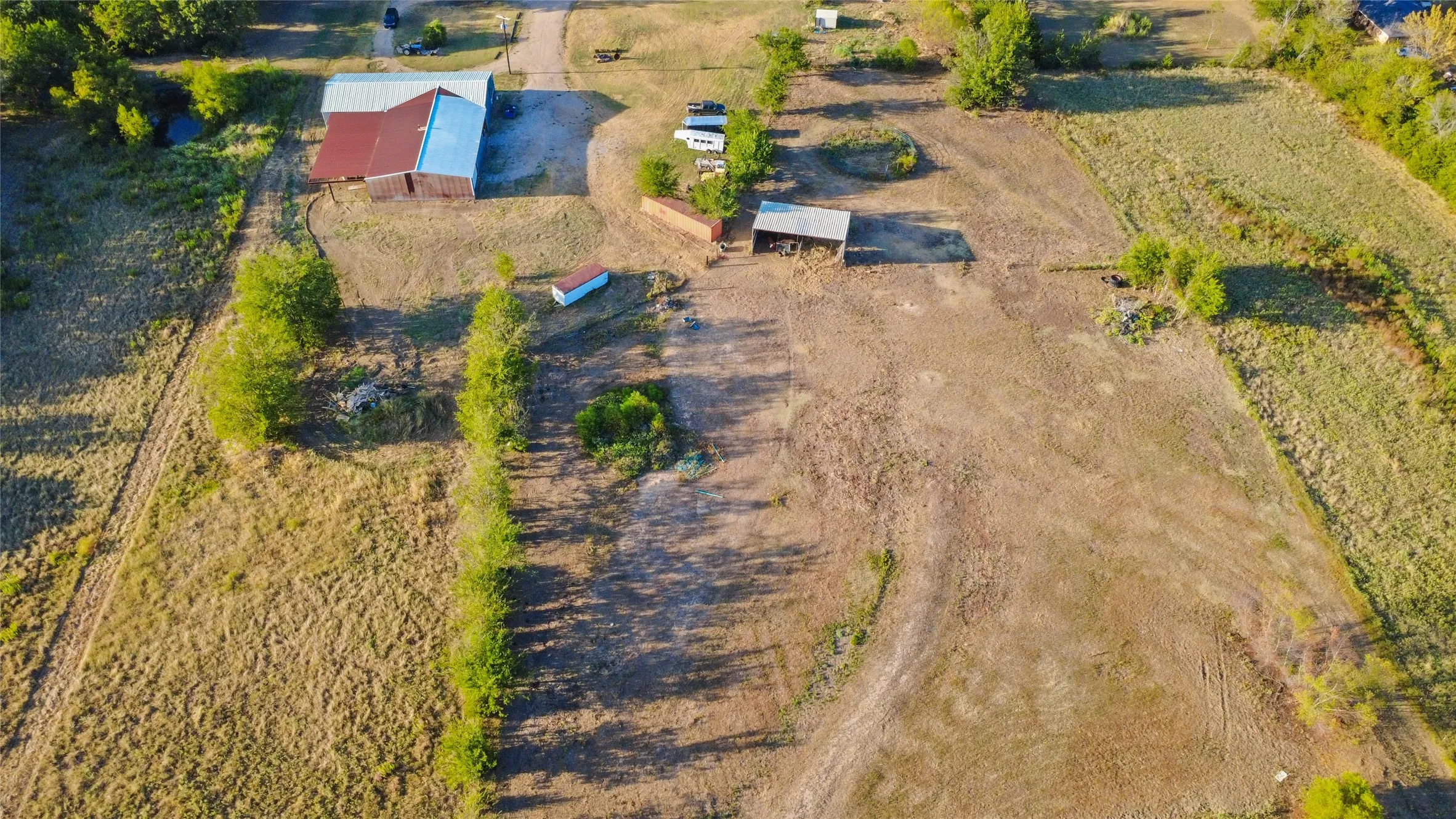 Single Family Residence For Sale in Hopkins County , 803 Farm Road 71 W, Sulphur Springs, Texas 75482, 2 Bedroom, 2 Bathroom, Garage spaces, 1,260 Sqft, built in 1983, mls#21380783, Real Estate Agent in Sulphur Springs, Homes For Sale in Hopkins county, Homes For Sale in Sulphur Springs, Realtor in Sulphur Springs Texas, Real Estate Brokerage Independent Realty Texas, Luminita Cordes Realtor