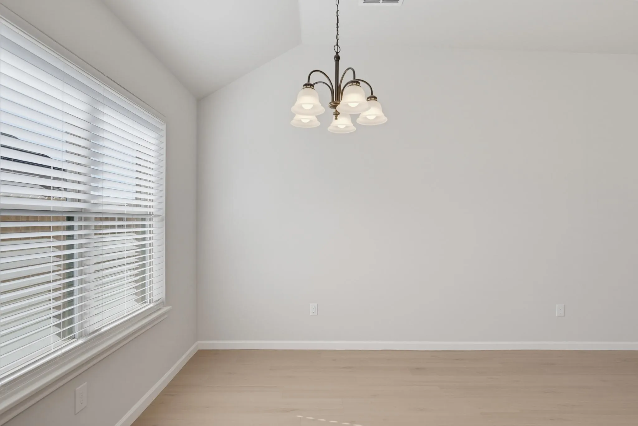 Single Family Residence For Rent in Taylor County , 5642 Abbey Road, Abilene, Texas 79606, 3 Bedroom, 2 Bathroom, 2 Garage spaces, 1,522 Sqft, built in 2026, mls#21382128, Real Estate Agent in Abilene, Homes For Rent in Taylor county, Homes For Rent in Abilene, Realtor in Abilene Texas, Real Estate Brokerage Independent Realty Texas, Luminita Cordes Realtor