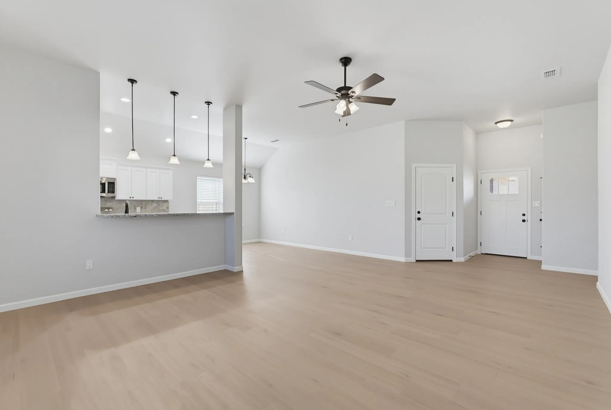Single Family Residence For Rent in Taylor County , 5642 Abbey Road, Abilene, Texas 79606, 3 Bedroom, 2 Bathroom, 2 Garage spaces, 1,522 Sqft, built in 2026, mls#21382128, Real Estate Agent in Abilene, Homes For Rent in Taylor county, Homes For Rent in Abilene, Realtor in Abilene Texas, Real Estate Brokerage Independent Realty Texas, Luminita Cordes Realtor